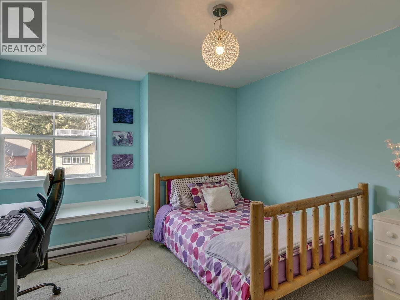 












39070 KINGFISHER ROAD

,
Squamish,




British Columbia
V8B0S9

