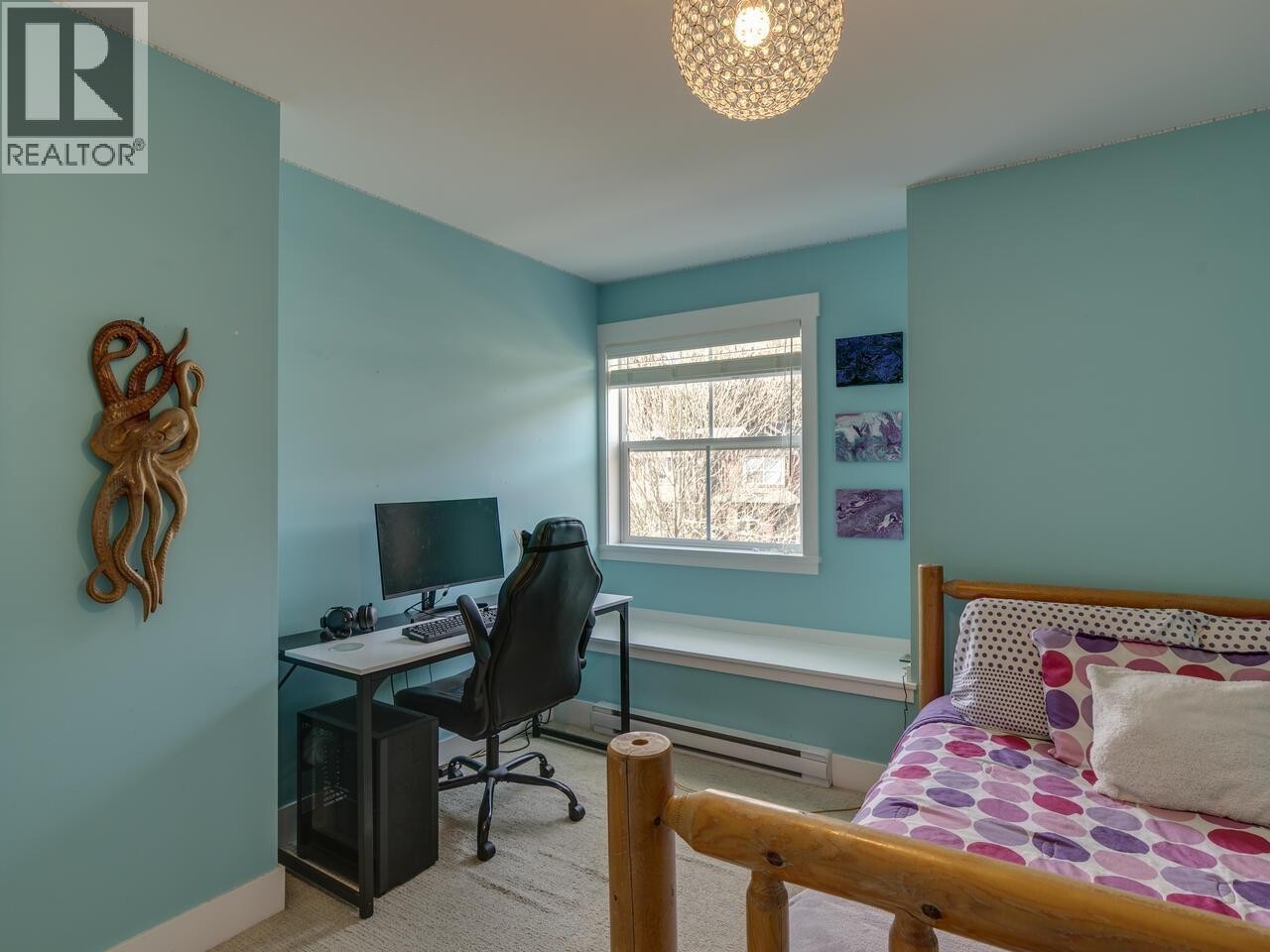 












39070 KINGFISHER ROAD

,
Squamish,




British Columbia
V8B0S9

