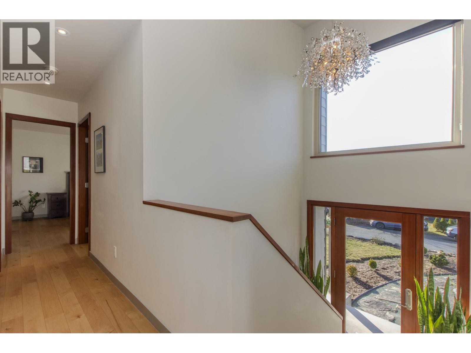 












40298 AYR DRIVE

,
Squamish,




British Columbia
V8B0B6

