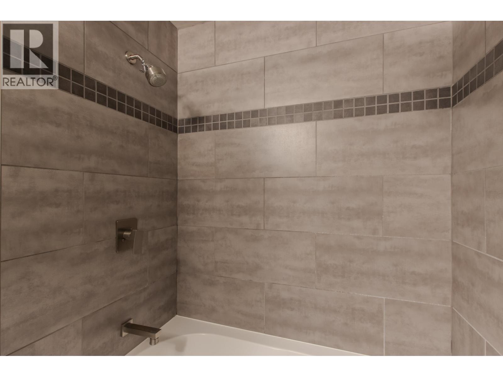 












40298 AYR DRIVE

,
Squamish,




British Columbia
V8B0B6


