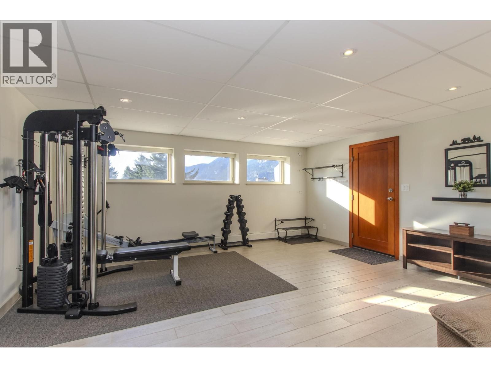 












40298 AYR DRIVE

,
Squamish,




British Columbia
V8B0B6

