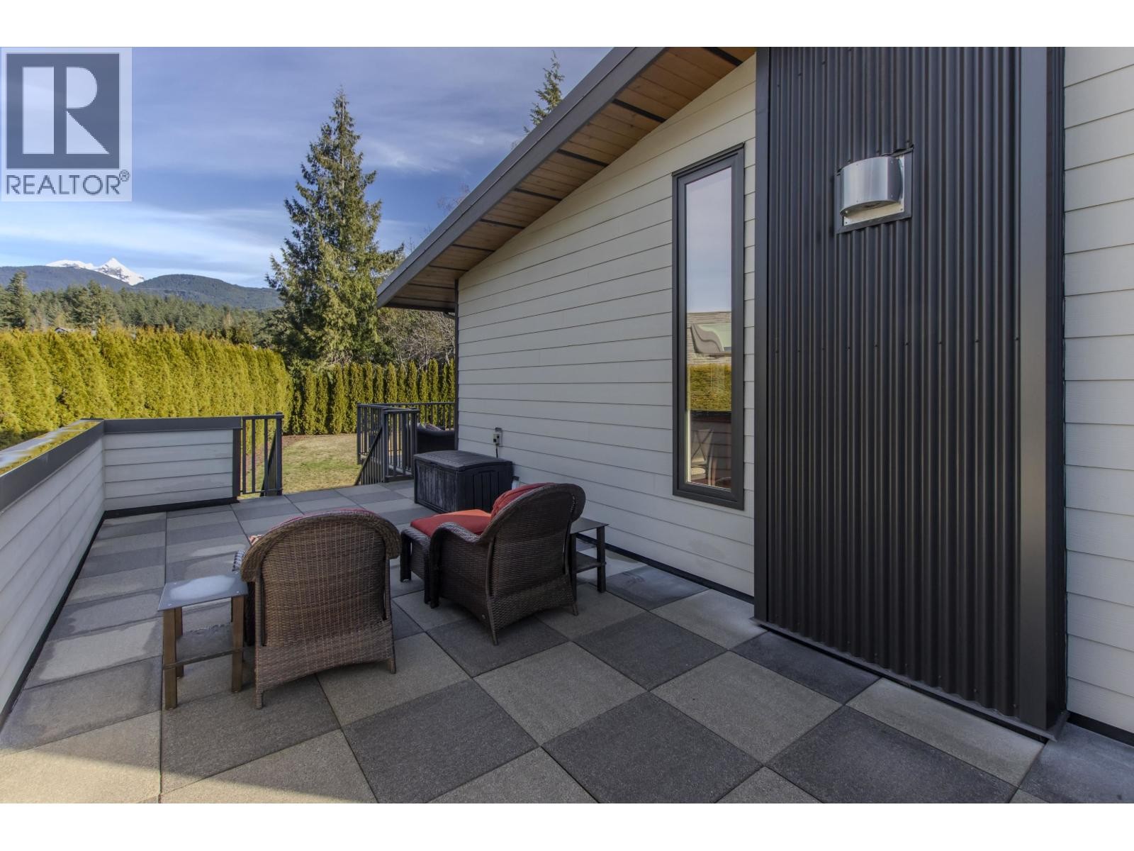 












40298 AYR DRIVE

,
Squamish,




British Columbia
V8B0B6

