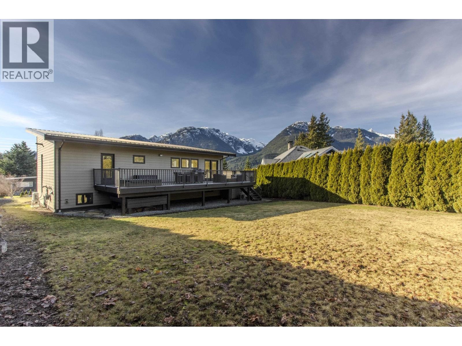 












40298 AYR DRIVE

,
Squamish,




British Columbia
V8B0B6

