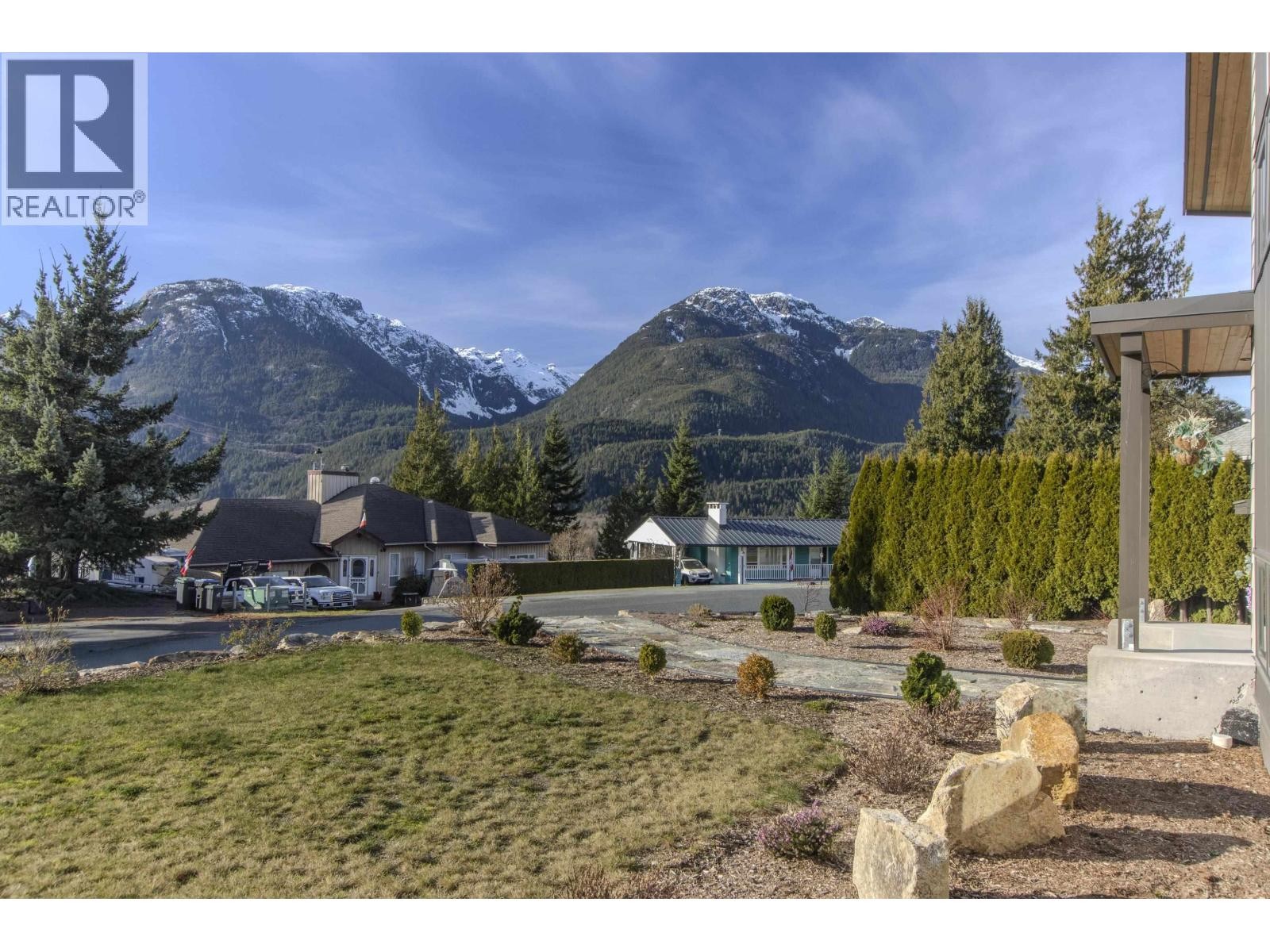 












40298 AYR DRIVE

,
Squamish,




British Columbia
V8B0B6

