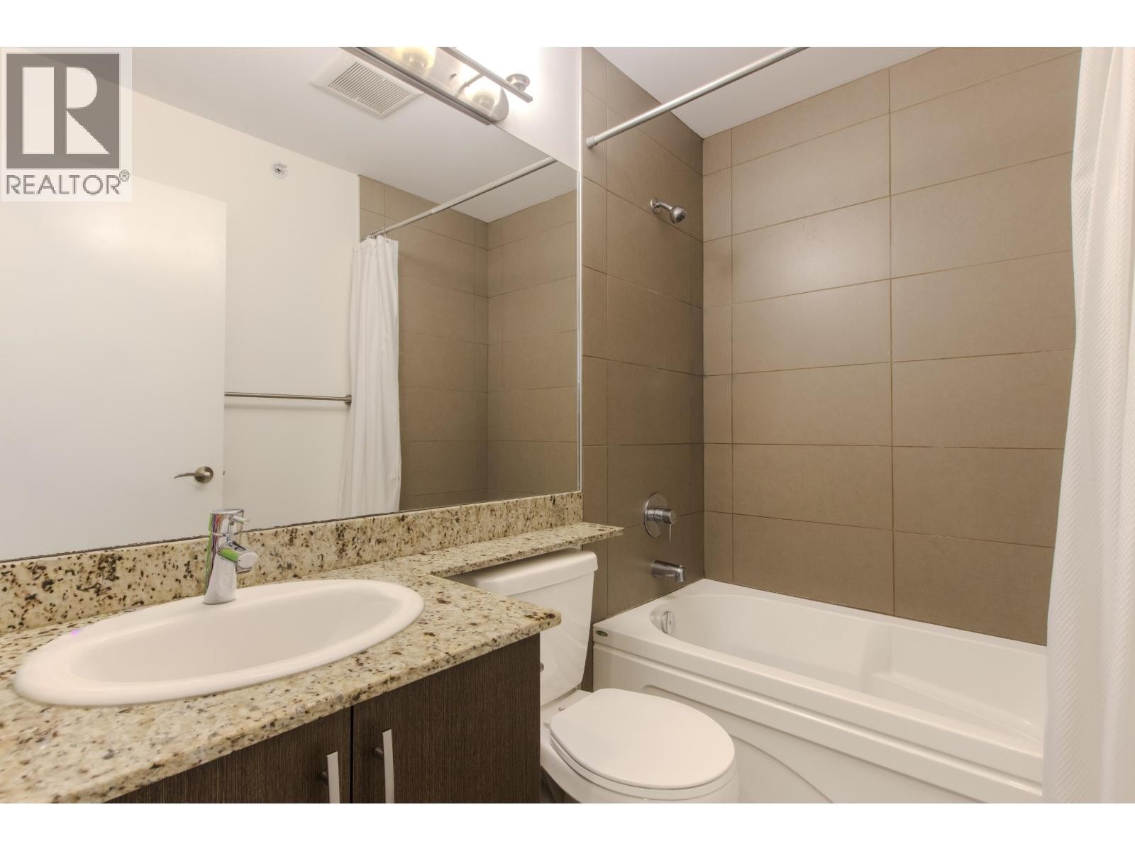 












21 40653 TANTALUS ROAD

,
Squamish,




British Columbia
V8B0P3

