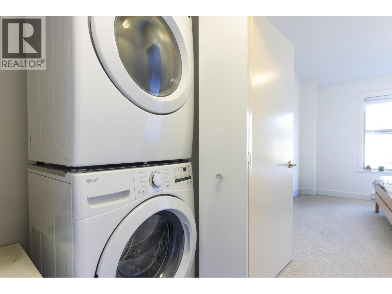 












21 40653 TANTALUS ROAD

,
Squamish,




British Columbia
V8B0P3

