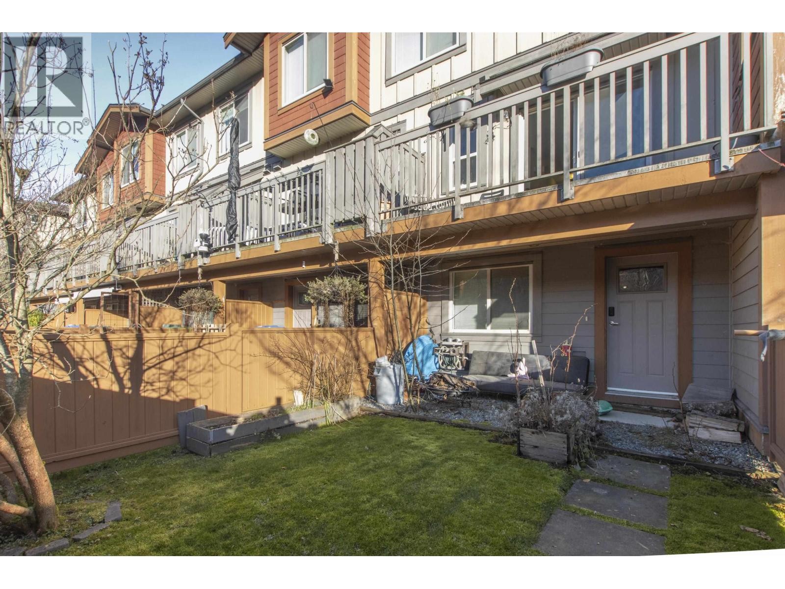 












21 40653 TANTALUS ROAD

,
Squamish,




British Columbia
V8B0P3

