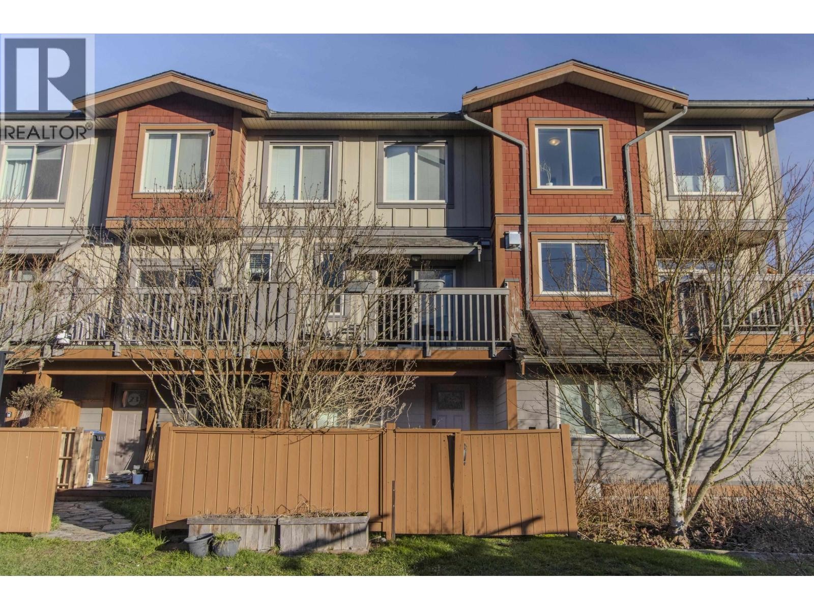 












21 40653 TANTALUS ROAD

,
Squamish,




British Columbia
V8B0P3

