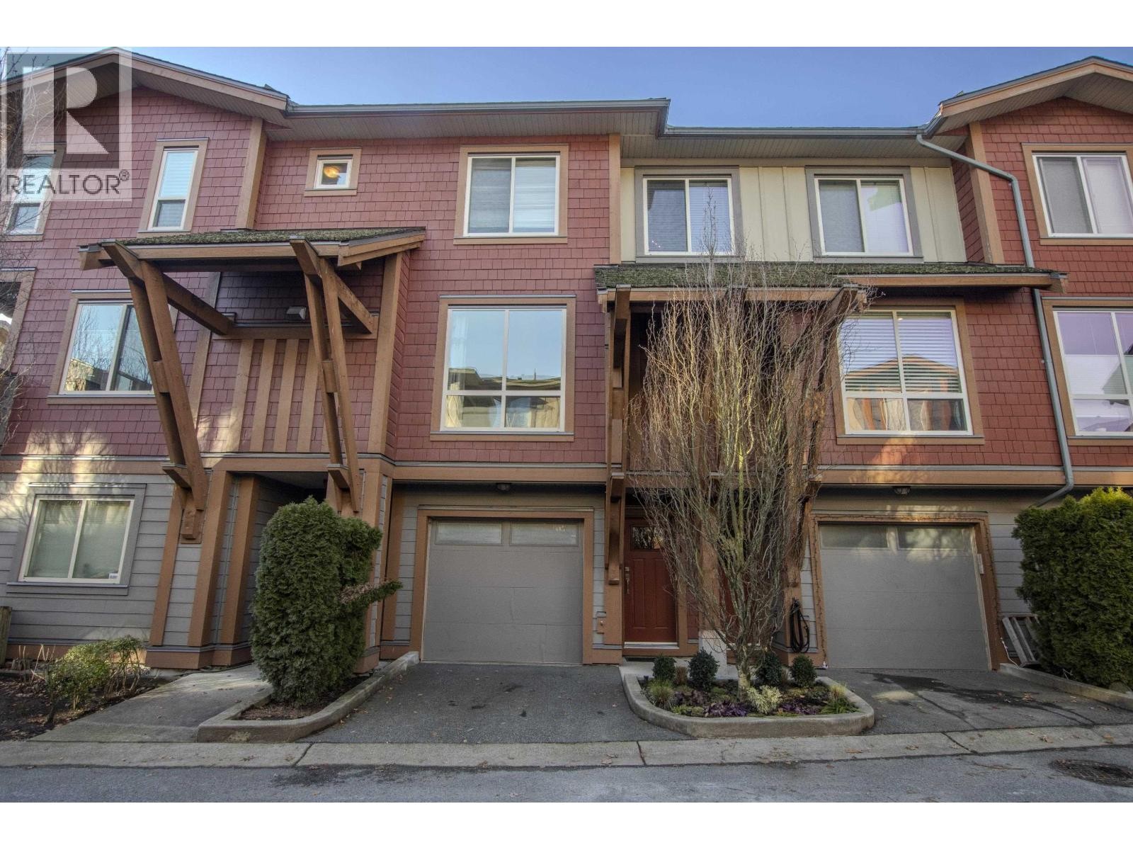 












21 40653 TANTALUS ROAD

,
Squamish,




British Columbia
V8B0P3

