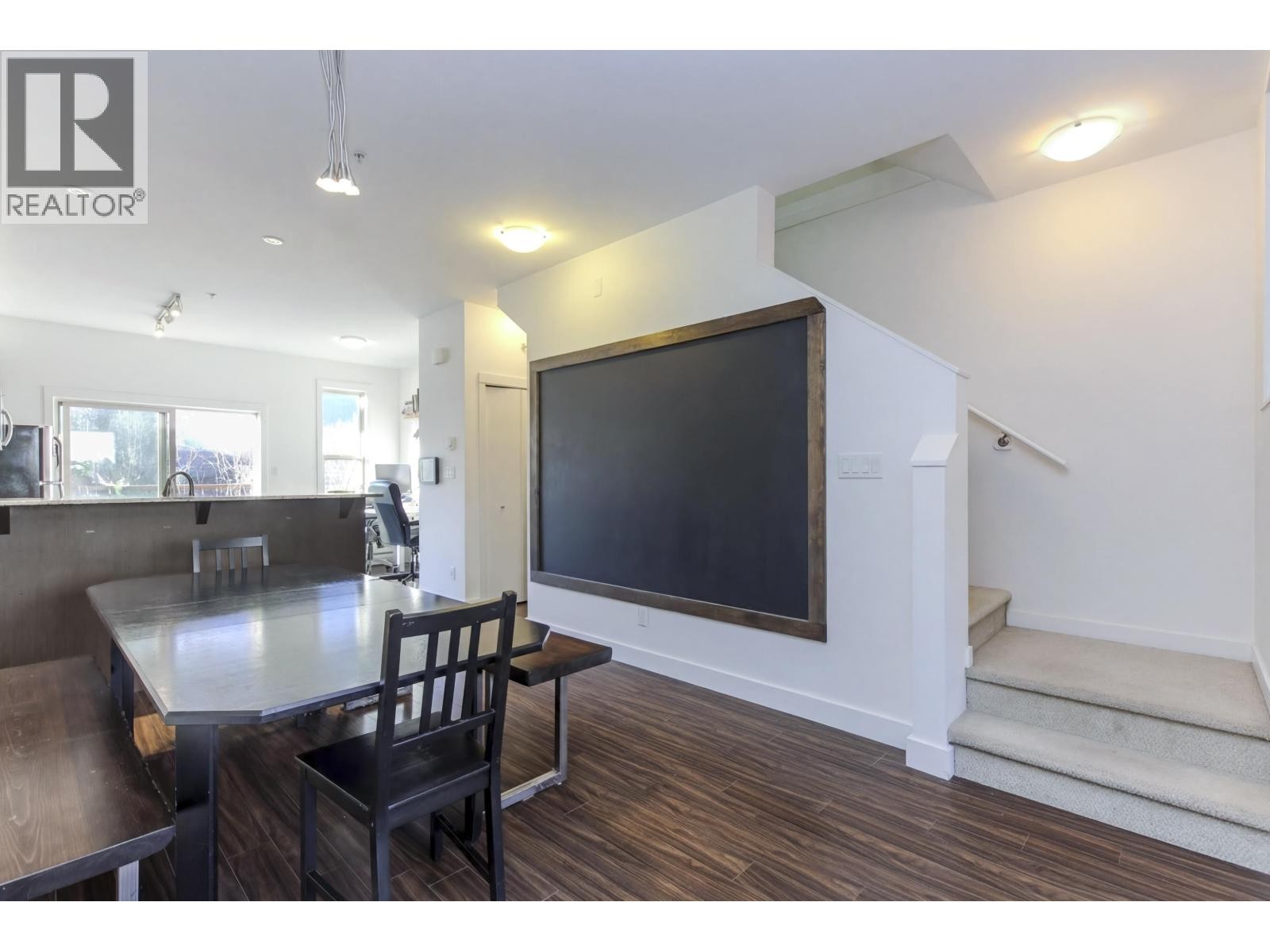 












21 40653 TANTALUS ROAD

,
Squamish,




British Columbia
V8B0P3

