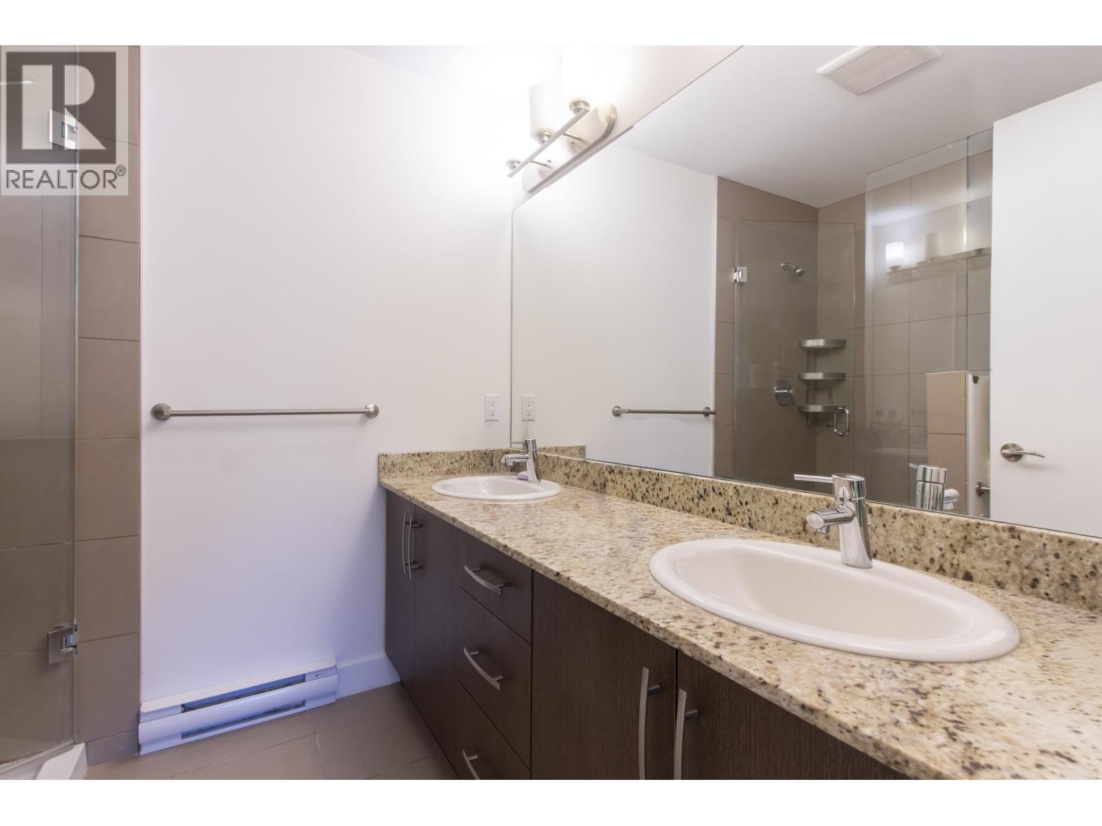 












21 40653 TANTALUS ROAD

,
Squamish,




British Columbia
V8B0P3

