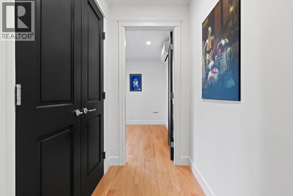 












471 BEACH CRESCENT

,
Vancouver,




British Columbia
V6Z3B9

