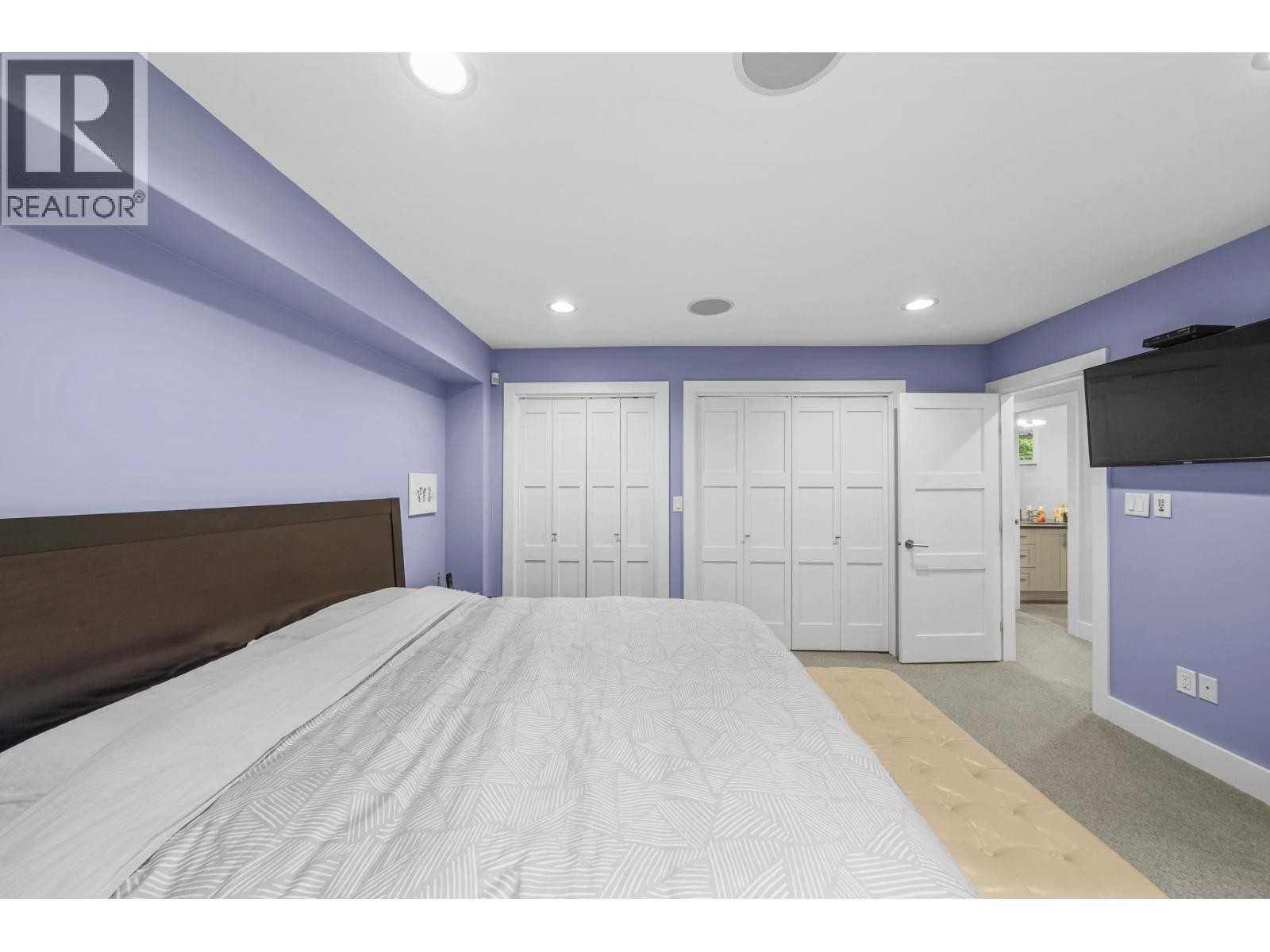 












5154 RANGER AVENUE

,
North Vancouver,




British Columbia
V7R3M4

