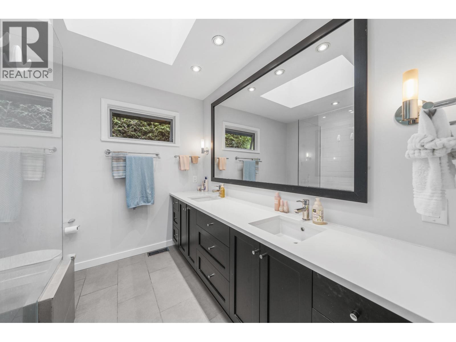 












5154 RANGER AVENUE

,
North Vancouver,




British Columbia
V7R3M4

