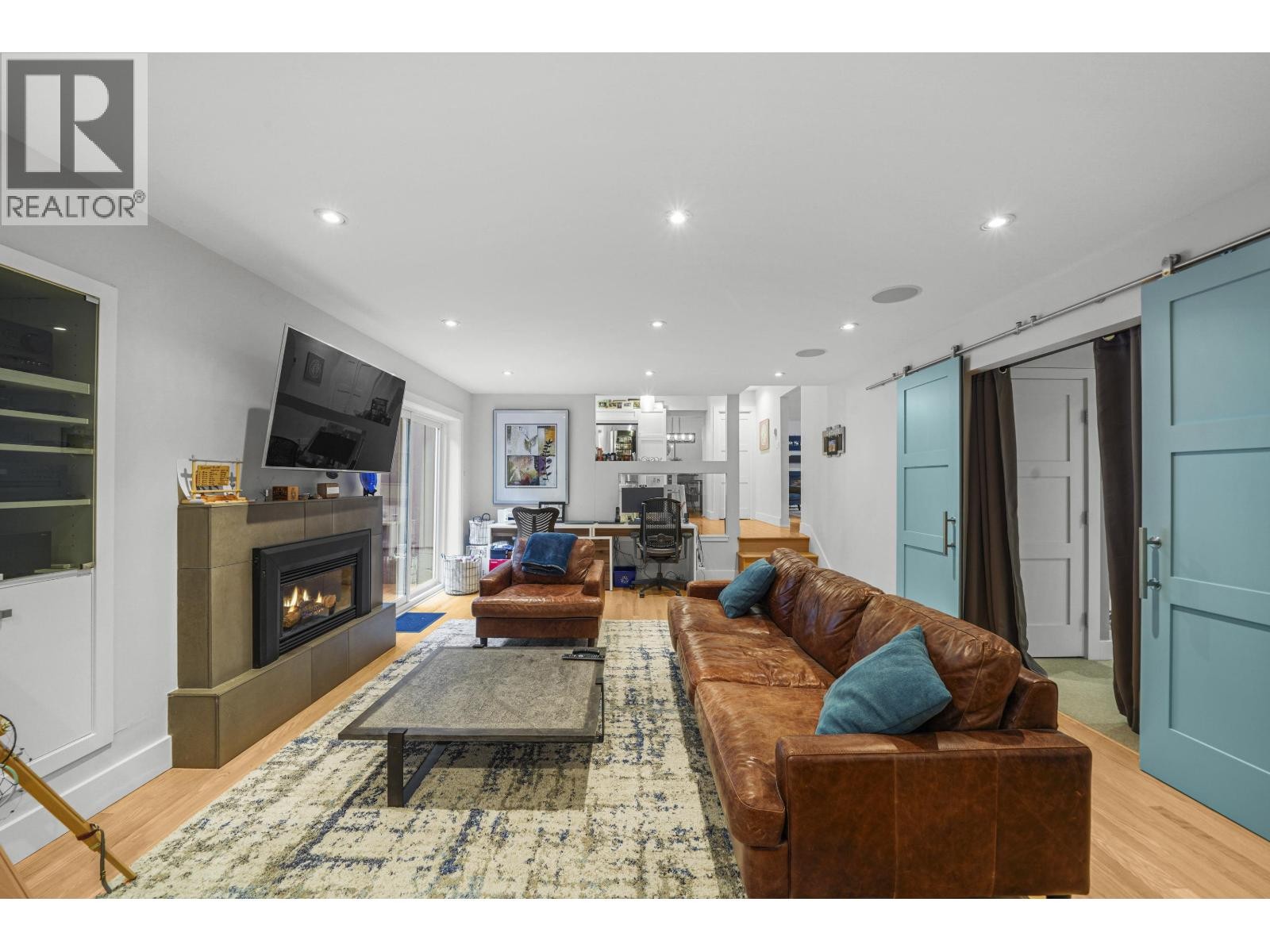 












5154 RANGER AVENUE

,
North Vancouver,




British Columbia
V7R3M4

