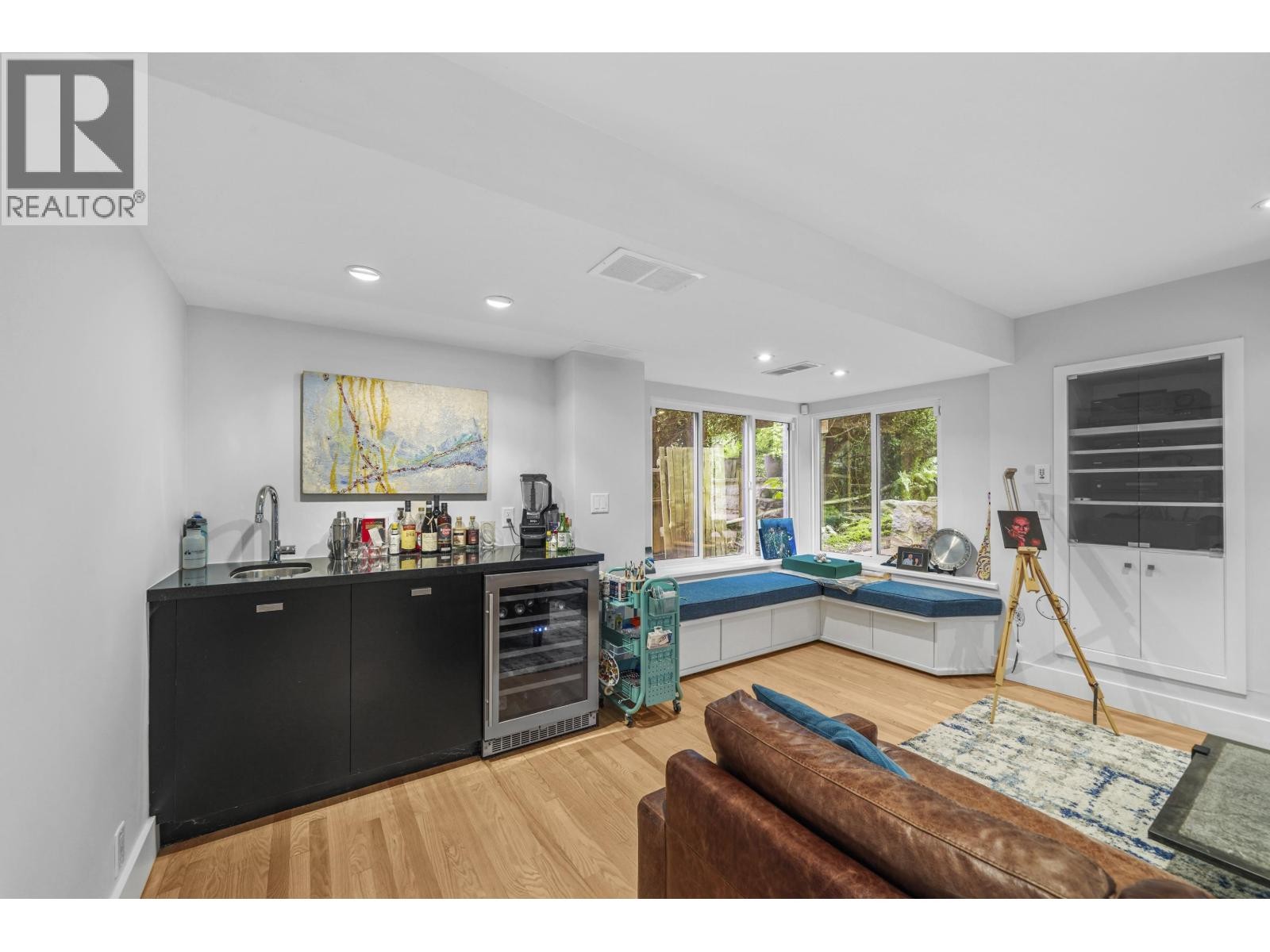 












5154 RANGER AVENUE

,
North Vancouver,




British Columbia
V7R3M4

