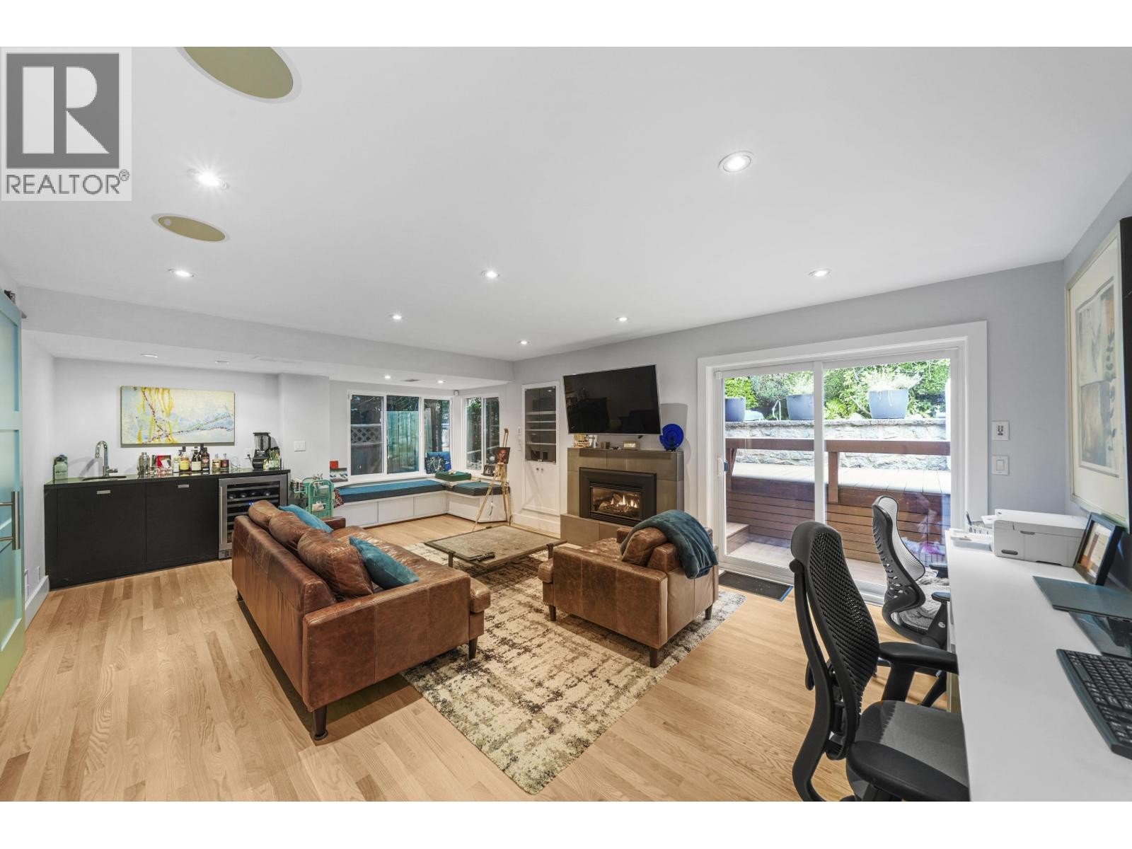 












5154 RANGER AVENUE

,
North Vancouver,




British Columbia
V7R3M4

