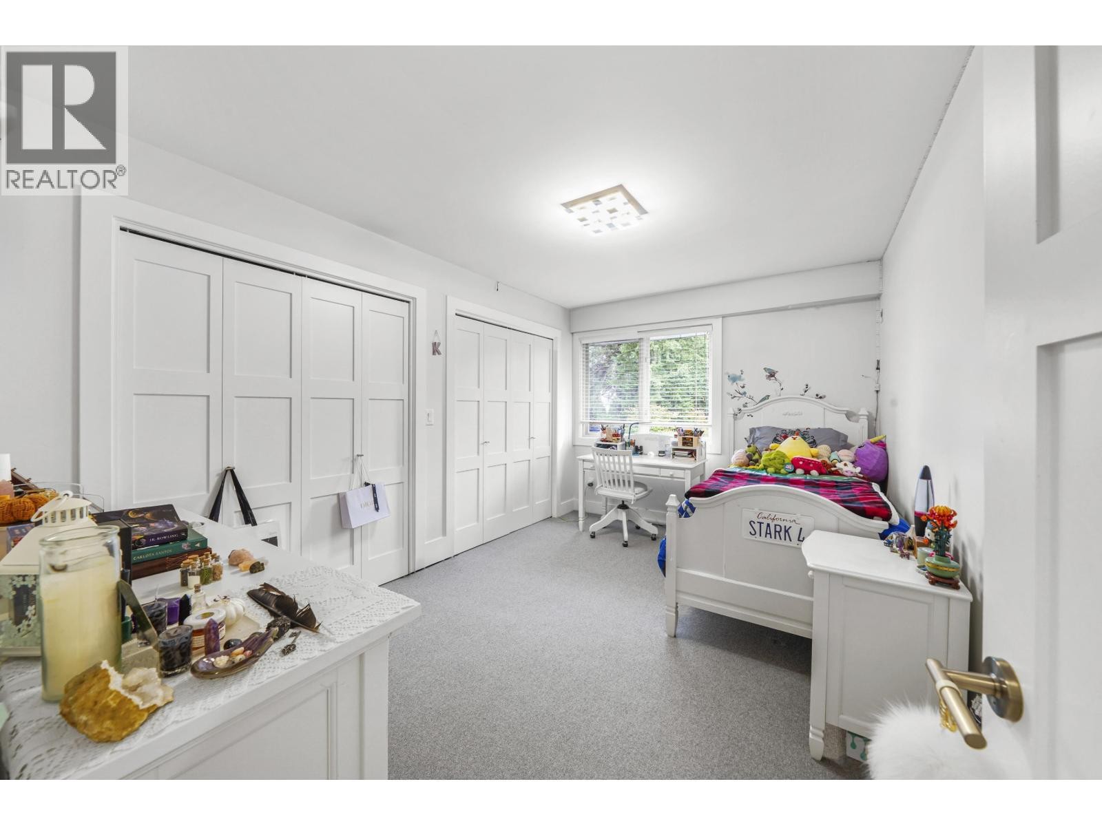 












5154 RANGER AVENUE

,
North Vancouver,




British Columbia
V7R3M4

