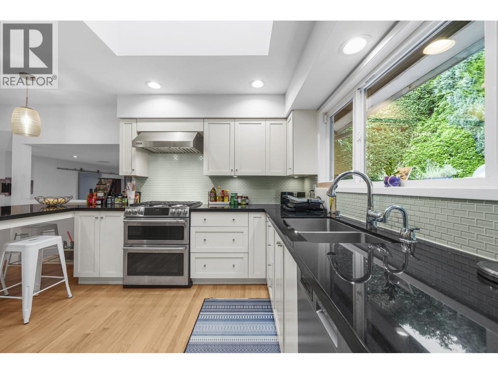 












5154 RANGER AVENUE

,
North Vancouver,




British Columbia
V7R3M4

