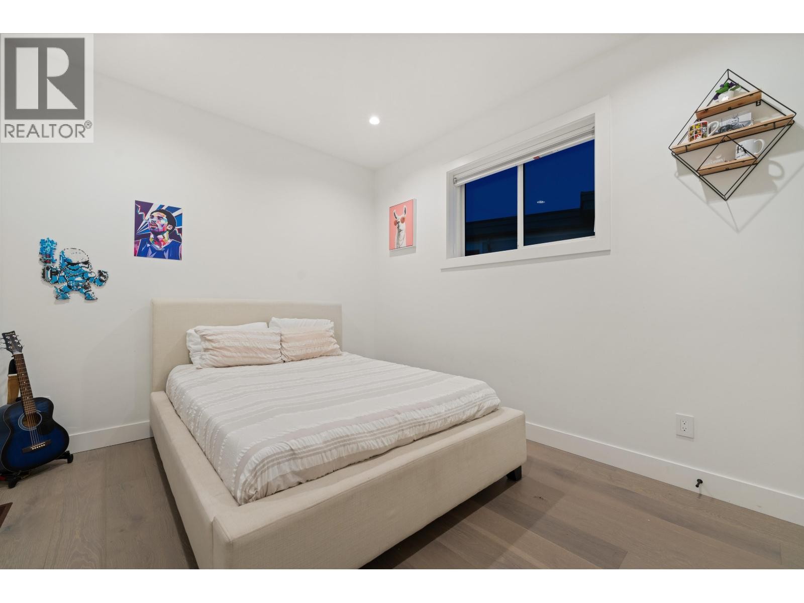 












336 E KEITH ROAD

,
North Vancouver,




British Columbia
V7L1V7

