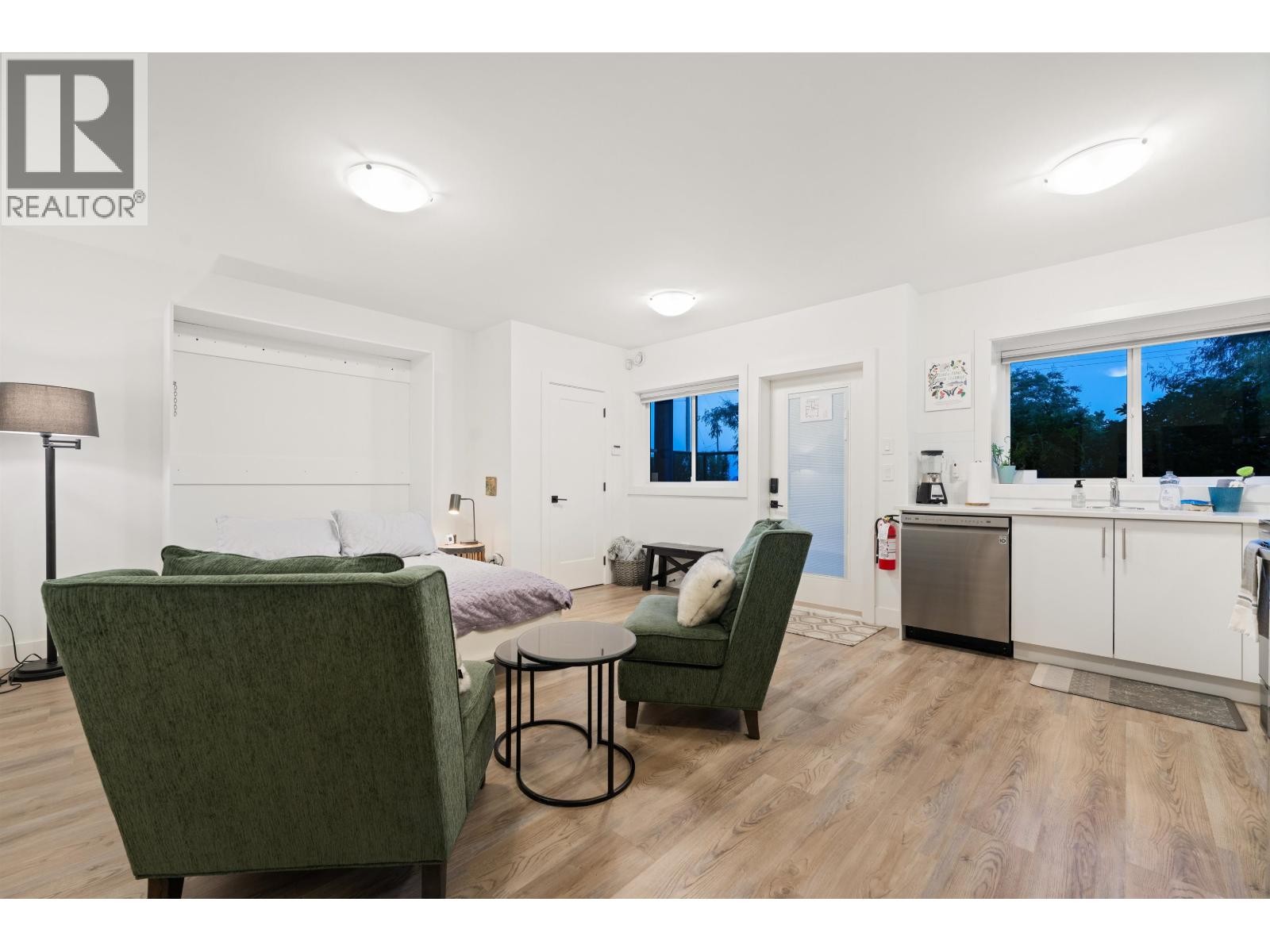 












336 E KEITH ROAD

,
North Vancouver,




British Columbia
V7L1V7

