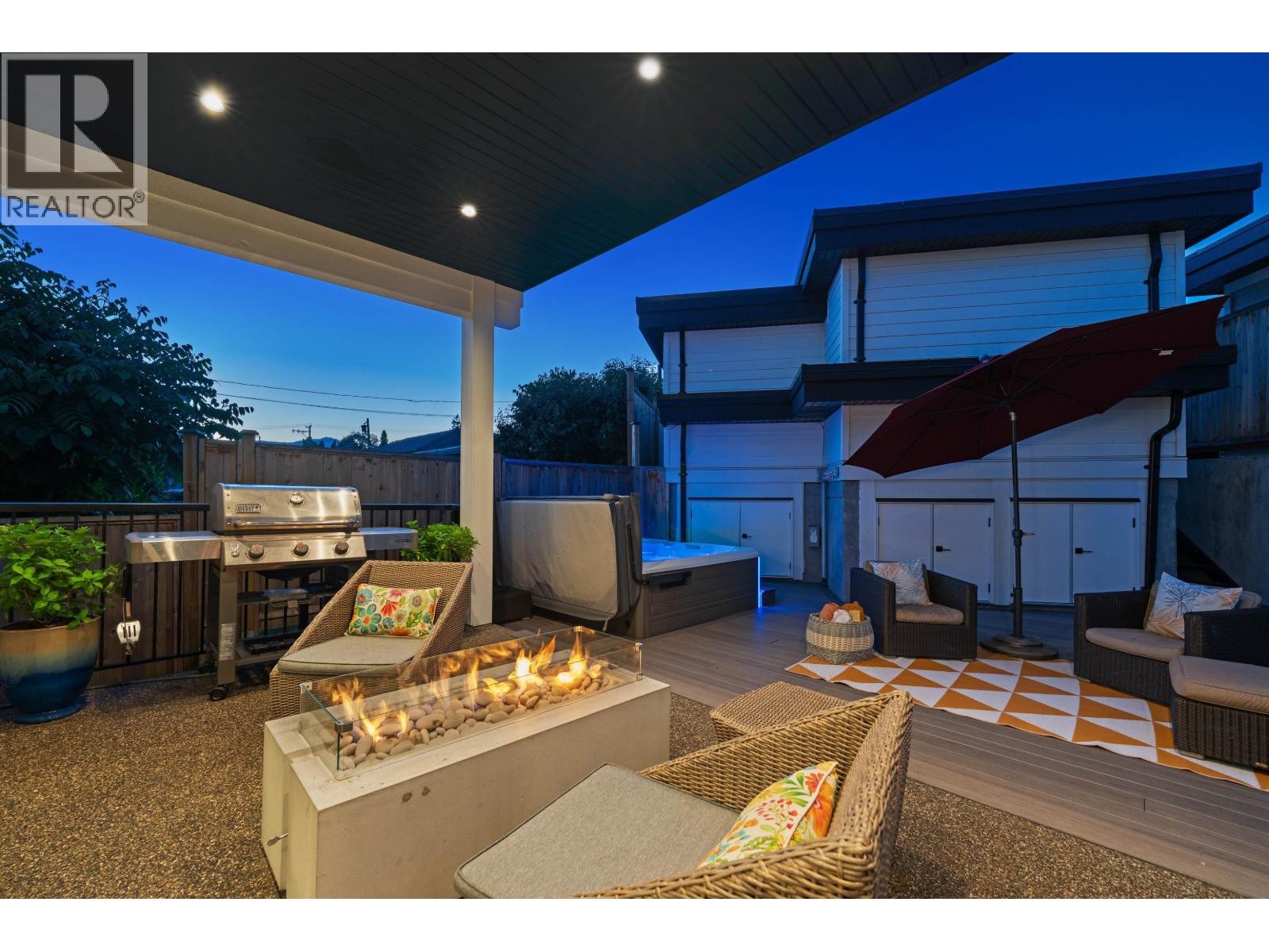 












336 E KEITH ROAD

,
North Vancouver,




British Columbia
V7L1V7


