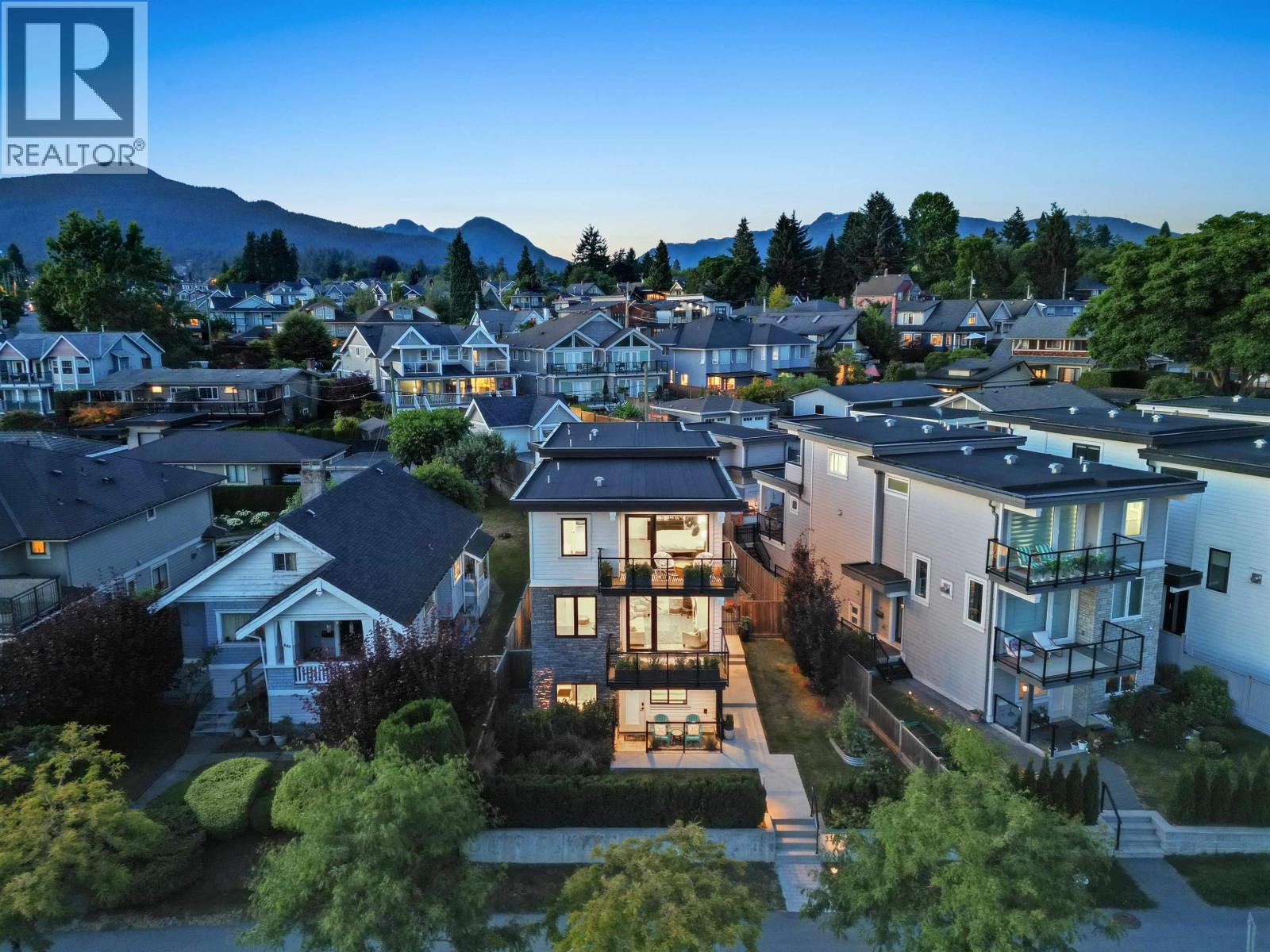 












336 E KEITH ROAD

,
North Vancouver,




British Columbia
V7L1V7

