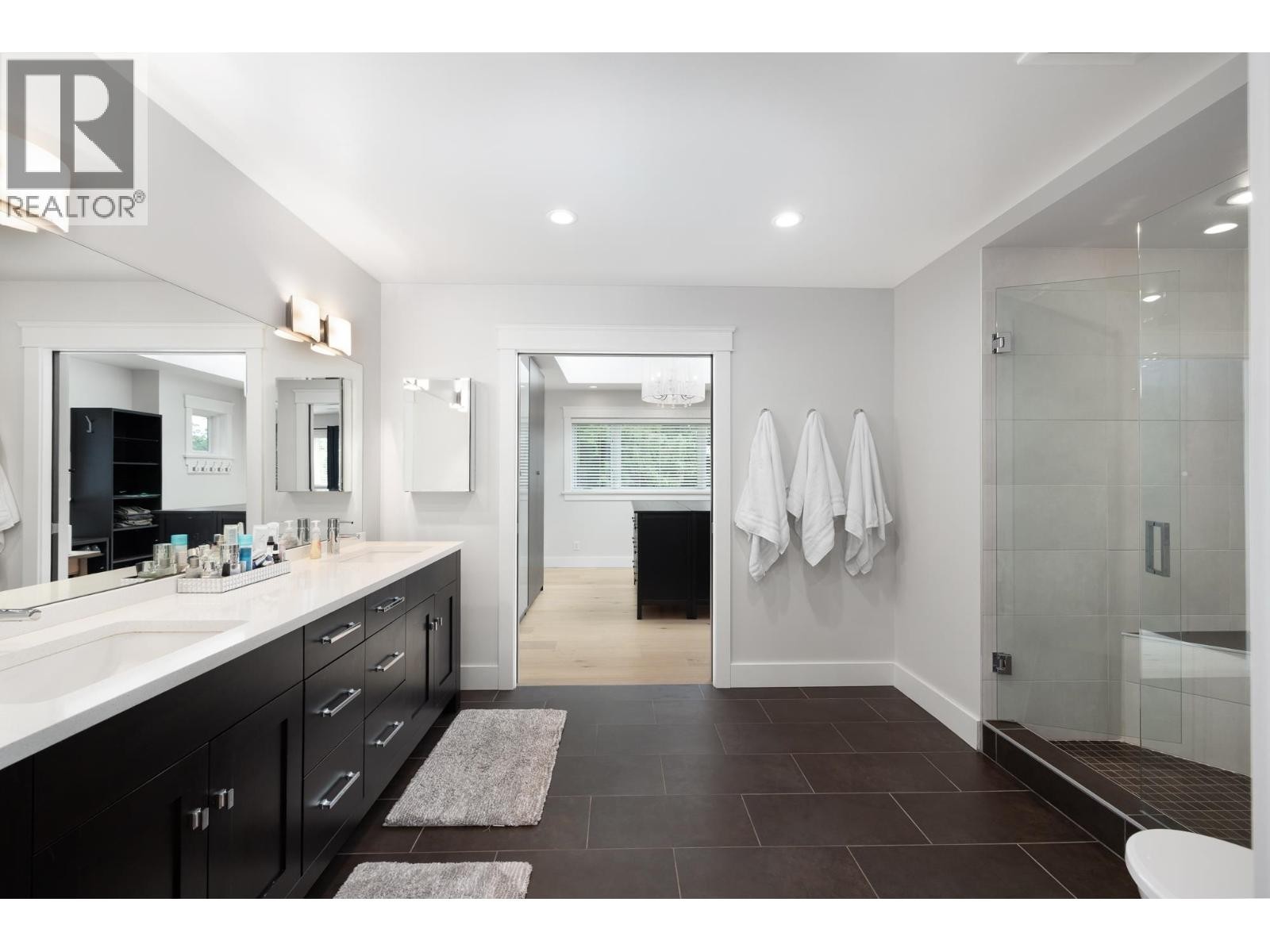 












2678 AILSA CRESCENT

,
North Vancouver,




British Columbia
V7K2B2

