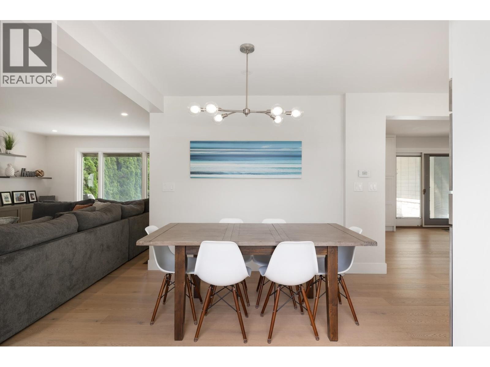 












2678 AILSA CRESCENT

,
North Vancouver,




British Columbia
V7K2B2

