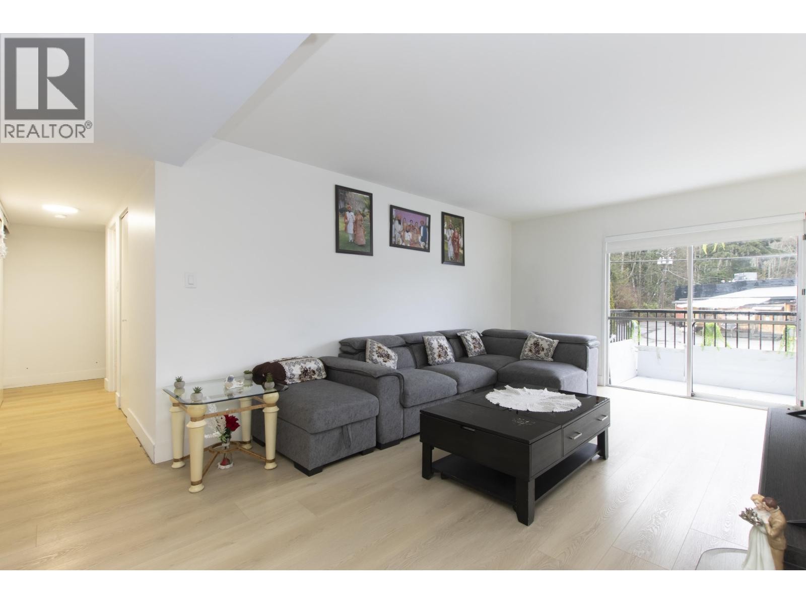 












54 38185 WESTWAY AVENUE

,
Squamish,




British Columbia
V8B0Y4

