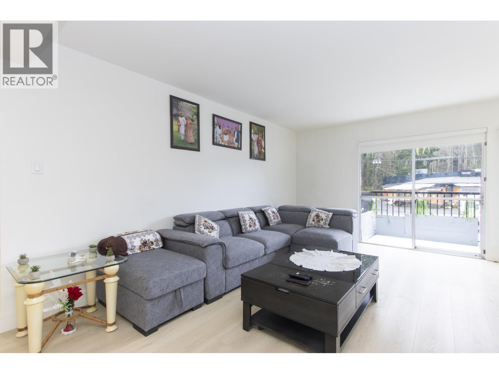 












54 38185 WESTWAY AVENUE

,
Squamish,




British Columbia
V8B0Y4

