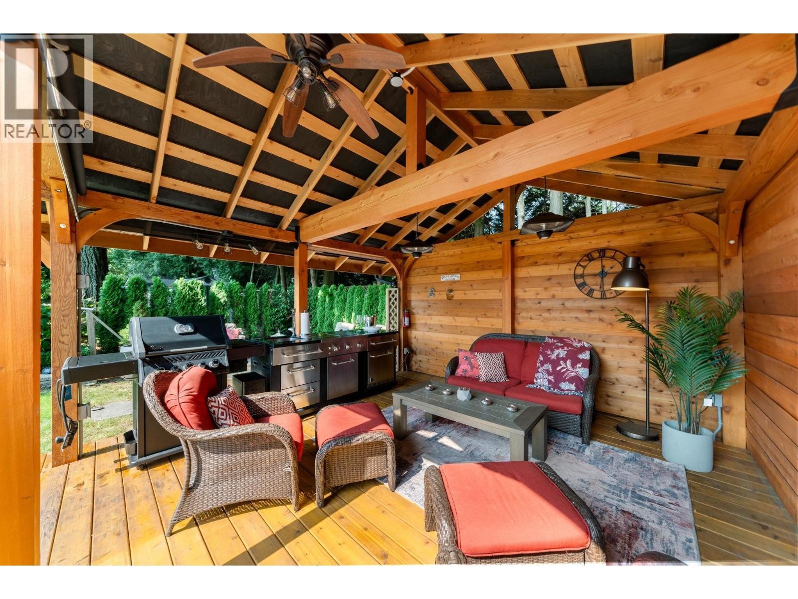 












2540 BOSWELL AVENUE

,
North Vancouver,




British Columbia
V7H1L7

