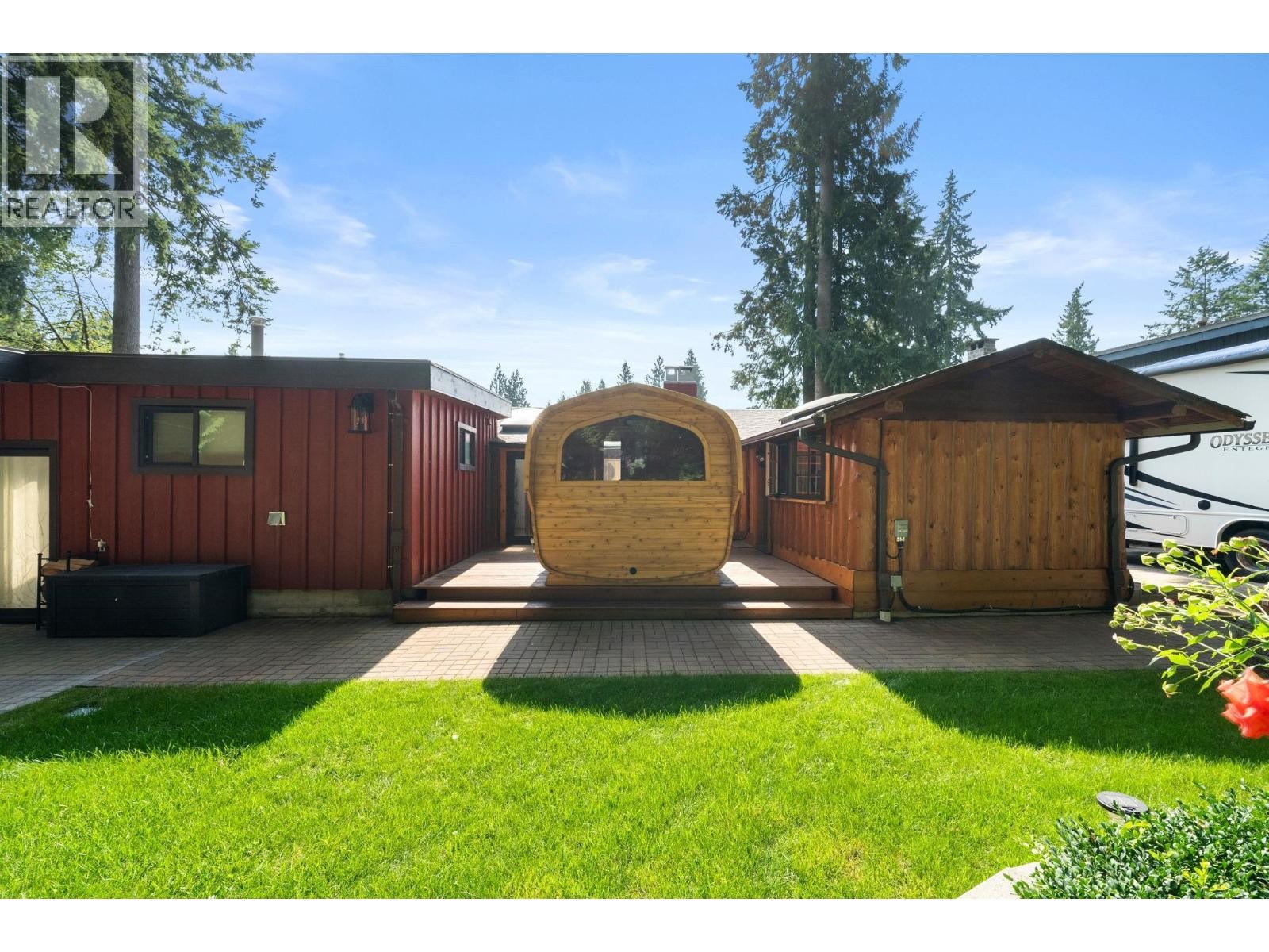 












2540 BOSWELL AVENUE

,
North Vancouver,




British Columbia
V7H1L7

