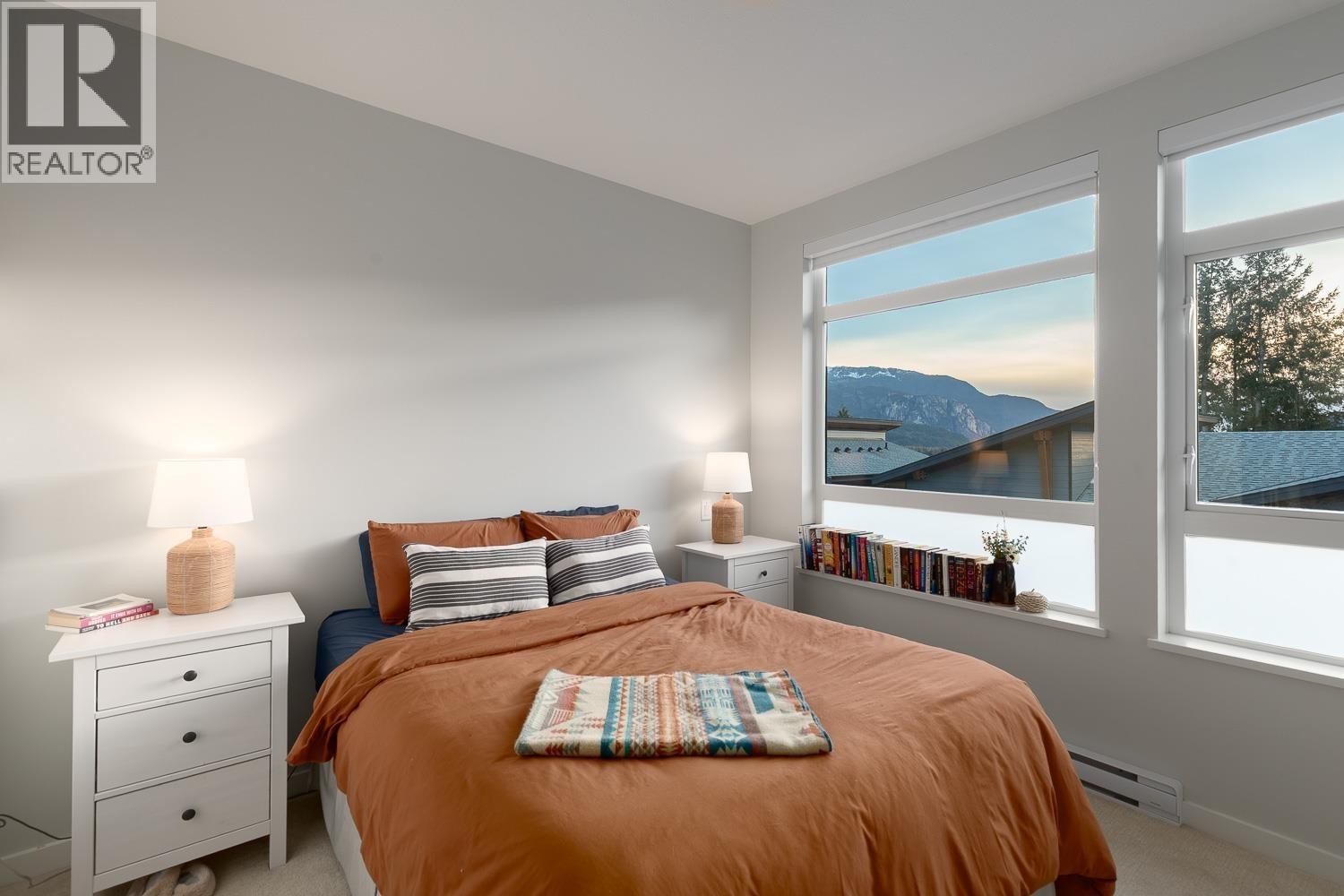 












41224 HIGHLINE PLACE

,
Squamish,




British Columbia
V8B1C2

