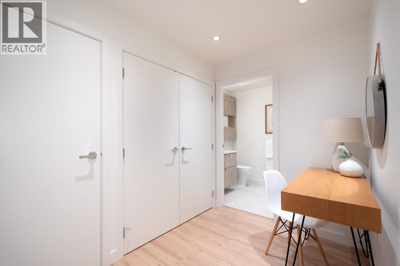 












520 755 HARBOURSIDE DRIVE

,
North Vancouver,




British Columbia
V7P0G1

