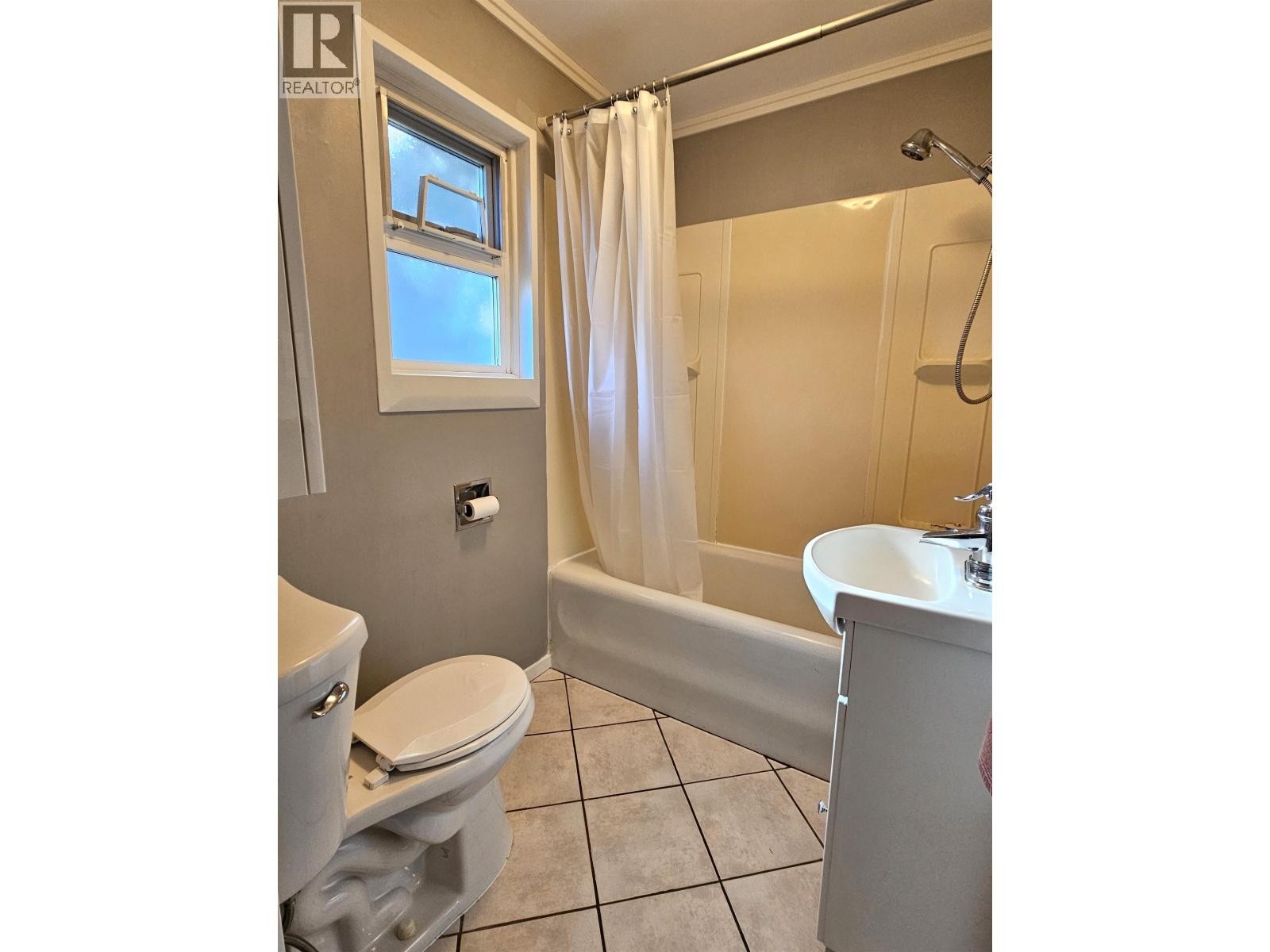 












1502 DEPOT ROAD

,
Squamish,




British Columbia
V0N1H0

