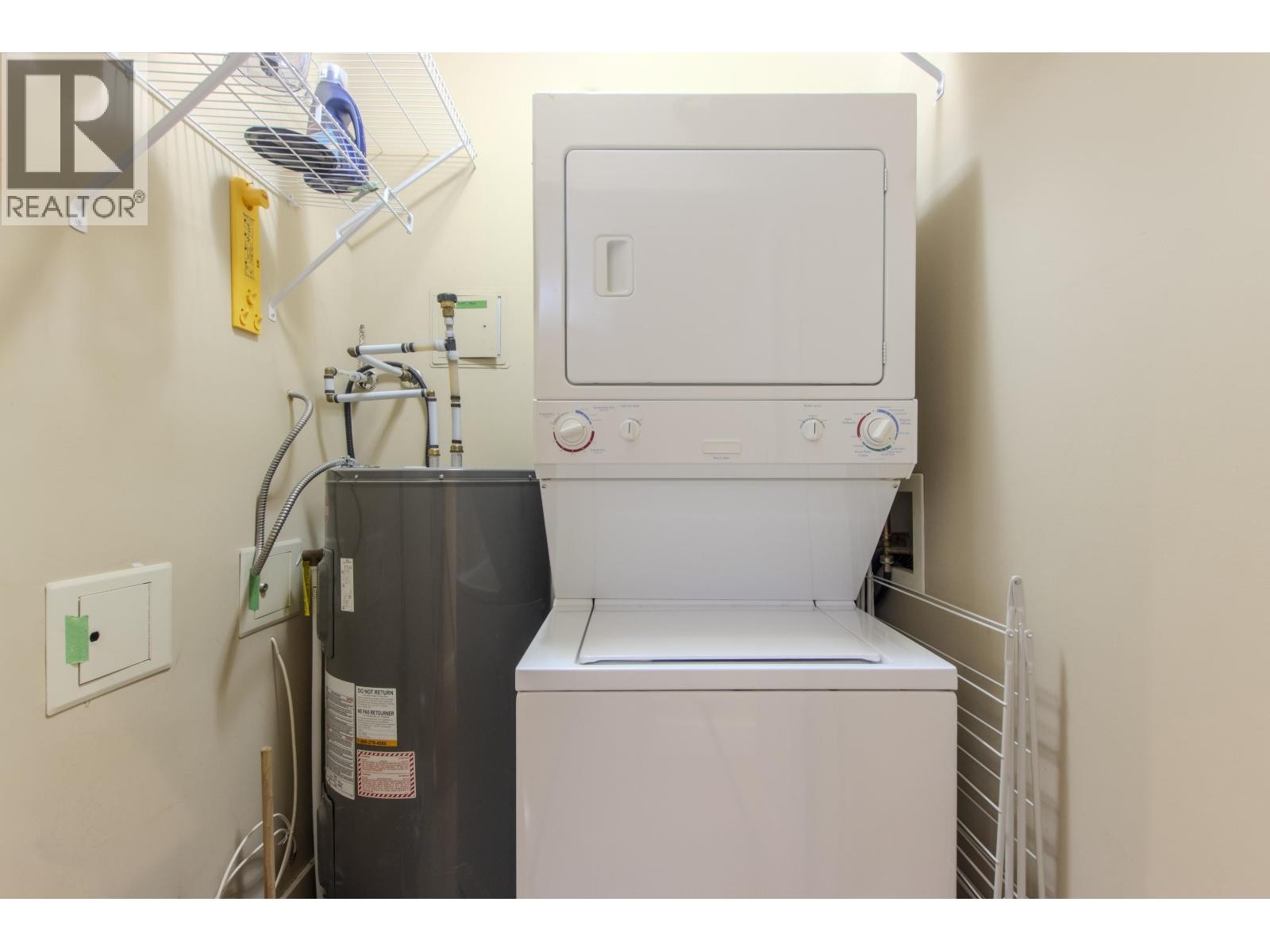 












320 1336 MAIN STREET

,
Squamish,




British Columbia
V8B0R2

