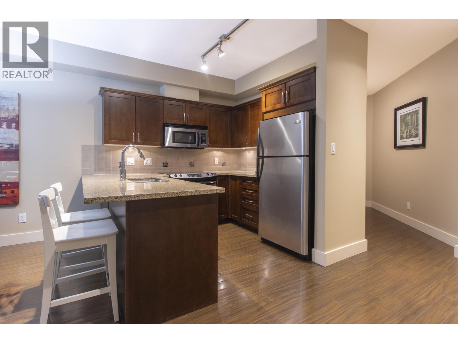 












320 1336 MAIN STREET

,
Squamish,




British Columbia
V8B0R2

