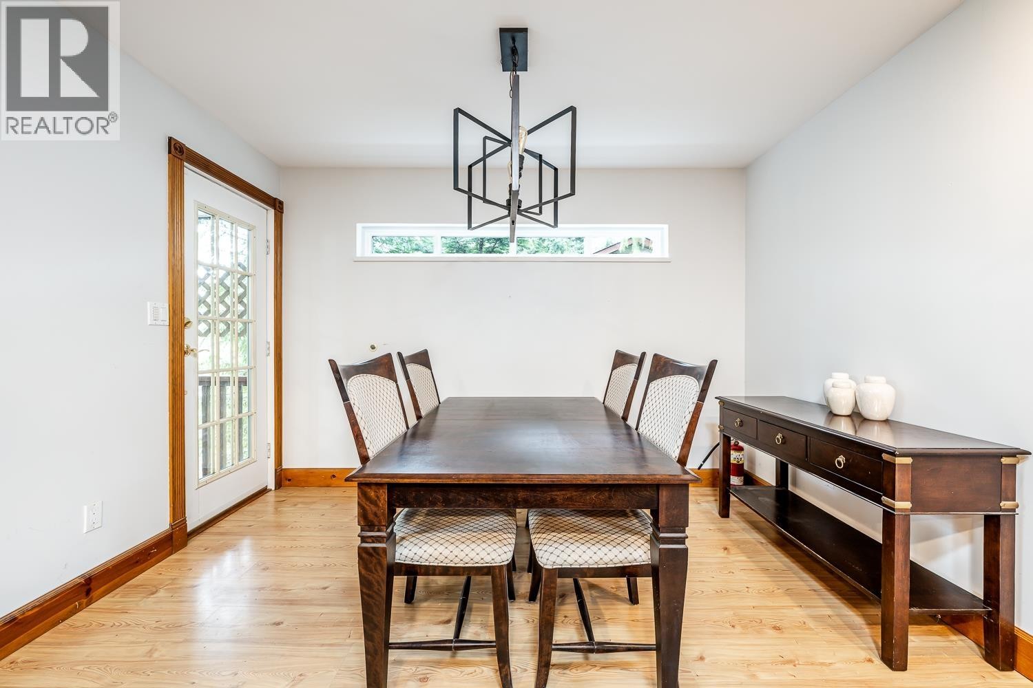 












40449 THUNDERBIRD RIDGE

,
Squamish,




British Columbia
V0N1T0

