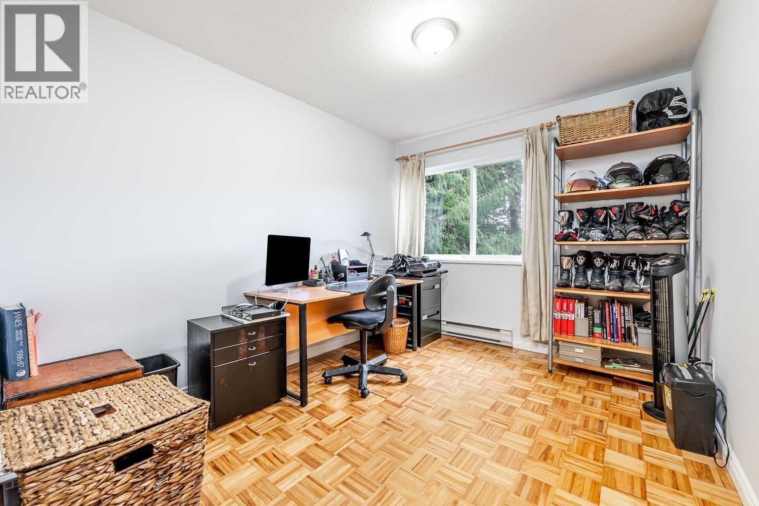 












40449 THUNDERBIRD RIDGE

,
Squamish,




British Columbia
V0N1T0

