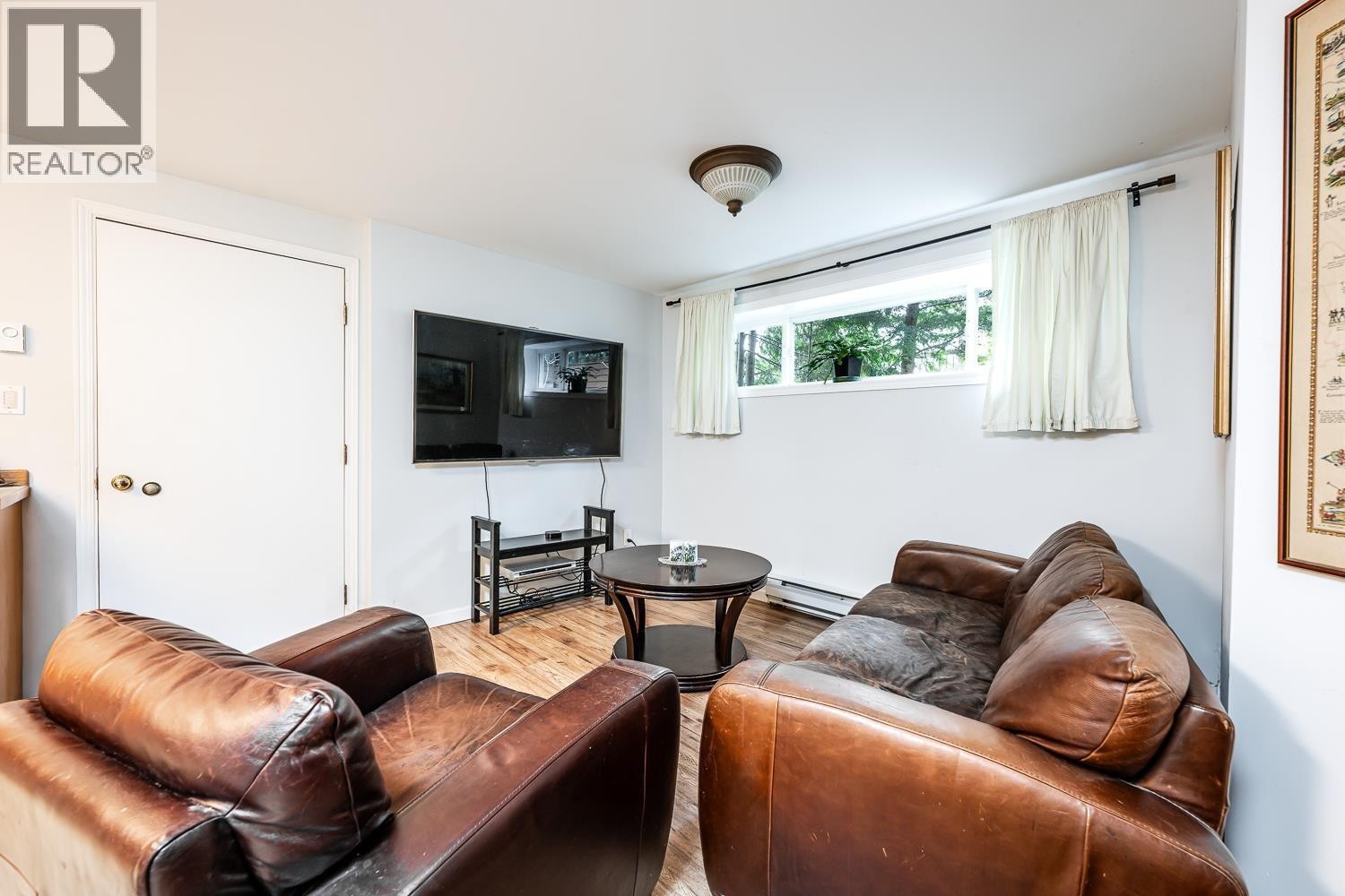 












40449 THUNDERBIRD RIDGE

,
Squamish,




British Columbia
V0N1T0

