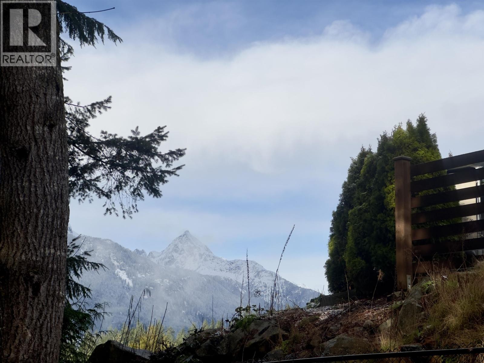 












40449 THUNDERBIRD RIDGE

,
Squamish,




British Columbia
V0N1T0

