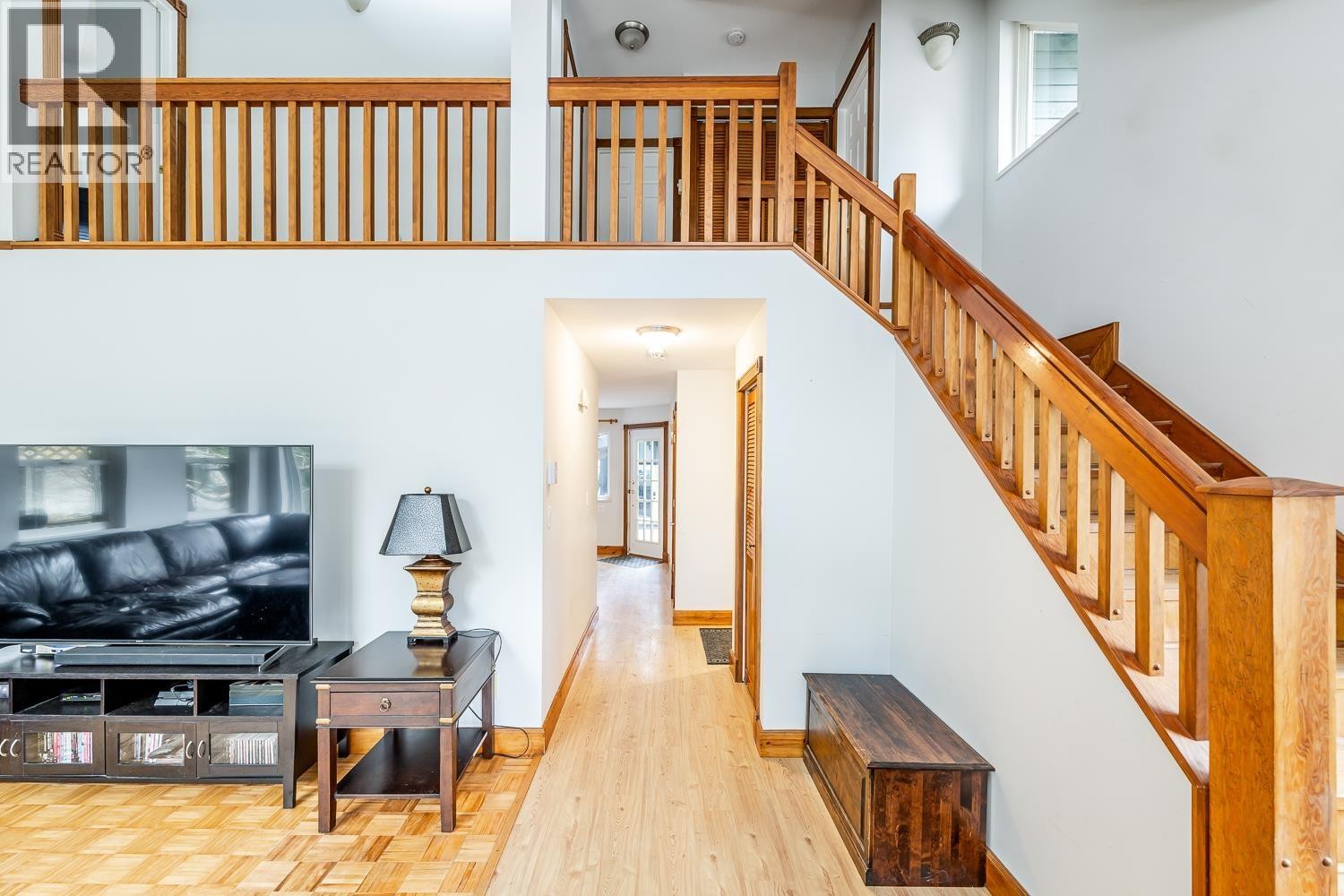 












40449 THUNDERBIRD RIDGE

,
Squamish,




British Columbia
V0N1T0

