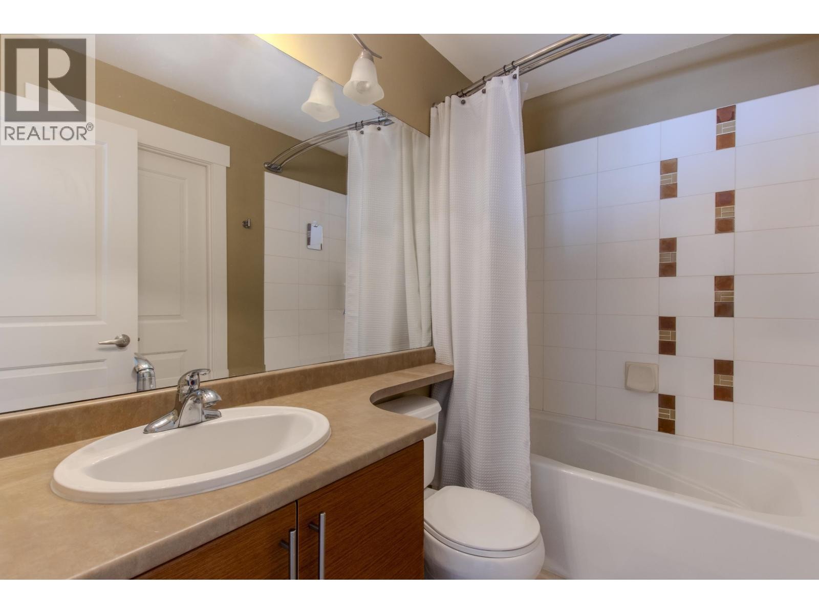 












201 1174 WINGTIP PLACE

,
Squamish,




British Columbia
V8B0N4

