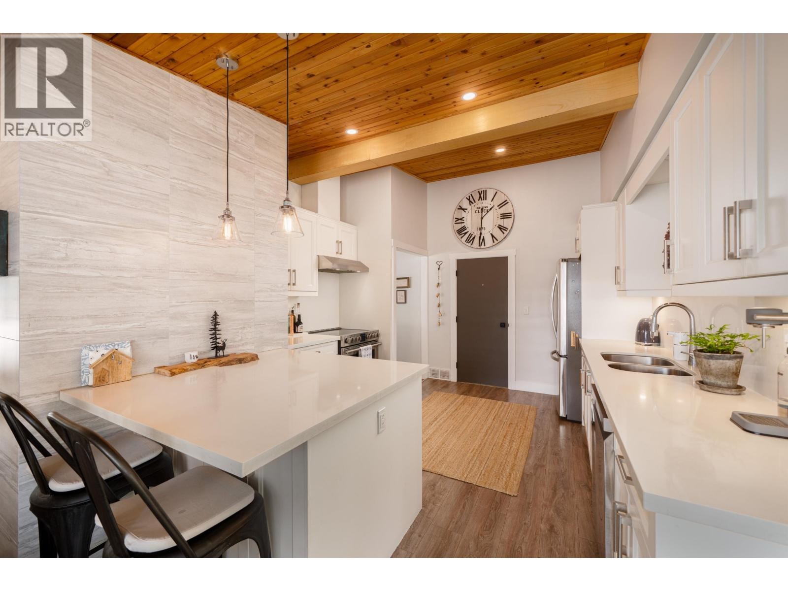 












3642 SYKES ROAD

,
North Vancouver,




British Columbia
V7K2A7

