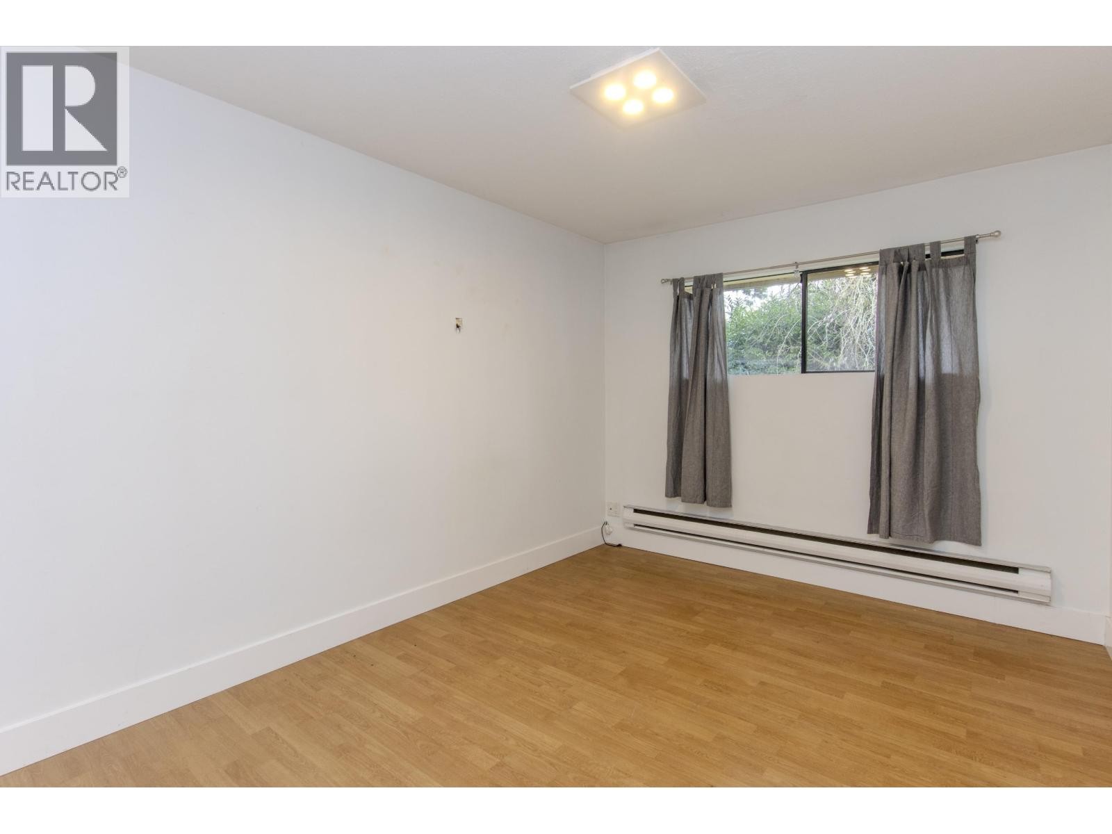 












37970 FIFTH AVENUE

,
Squamish,




British Columbia
V8P0P7

