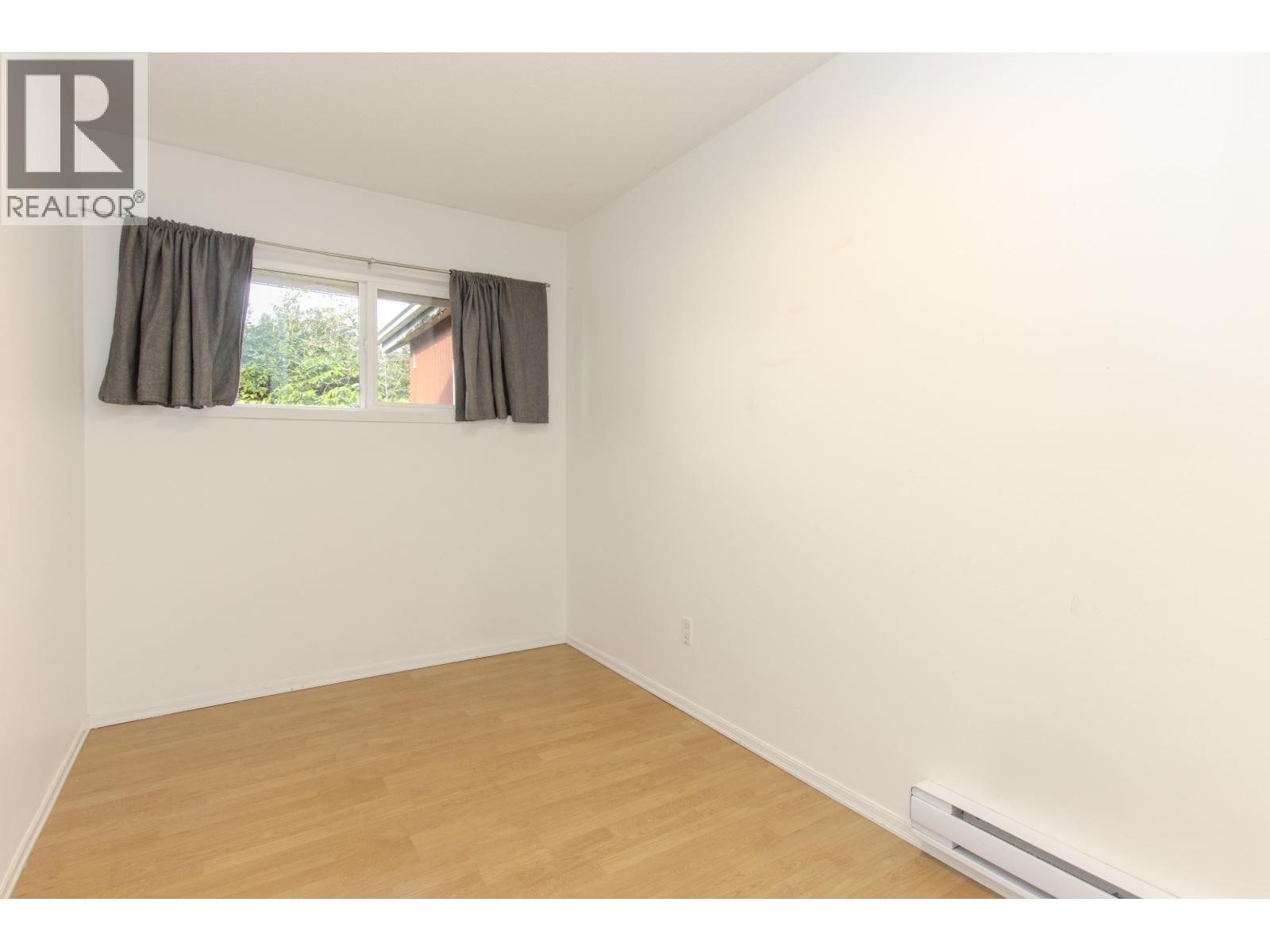 












37970 FIFTH AVENUE

,
Squamish,




British Columbia
V8P0P7

