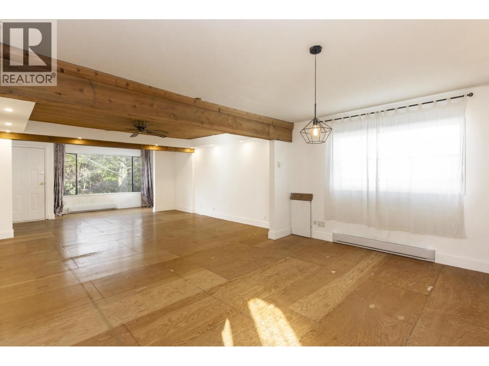 












37970 FIFTH AVENUE

,
Squamish,




British Columbia
V8P0P7

