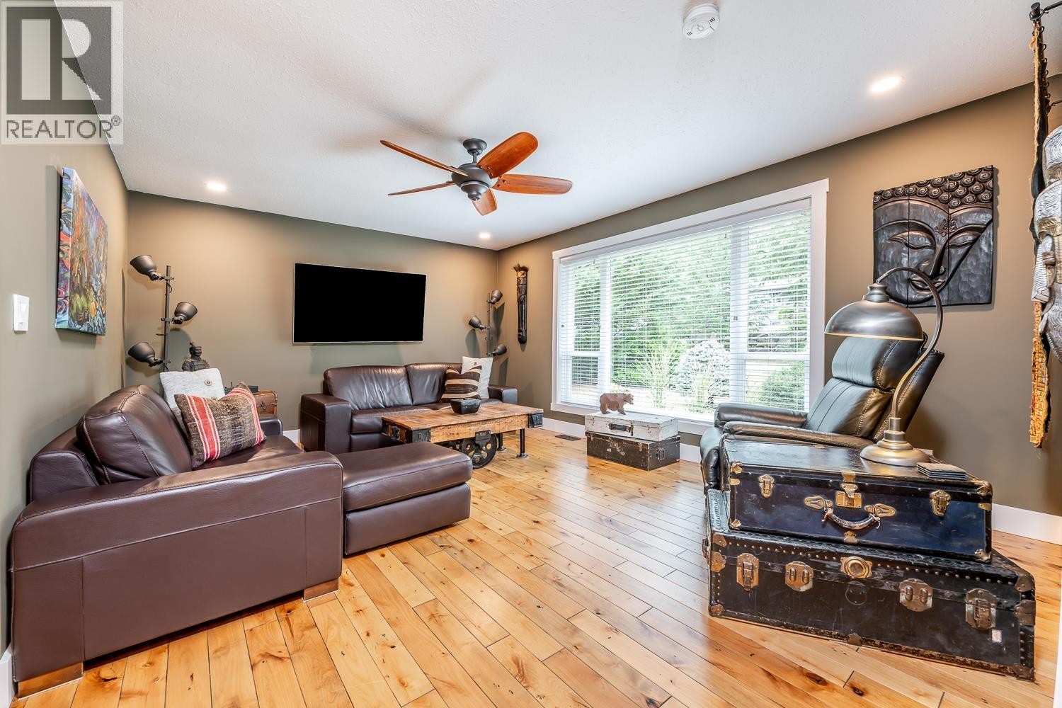 












40195 KINTYRE DRIVE

,
Squamish,




British Columbia
V0N1T0

