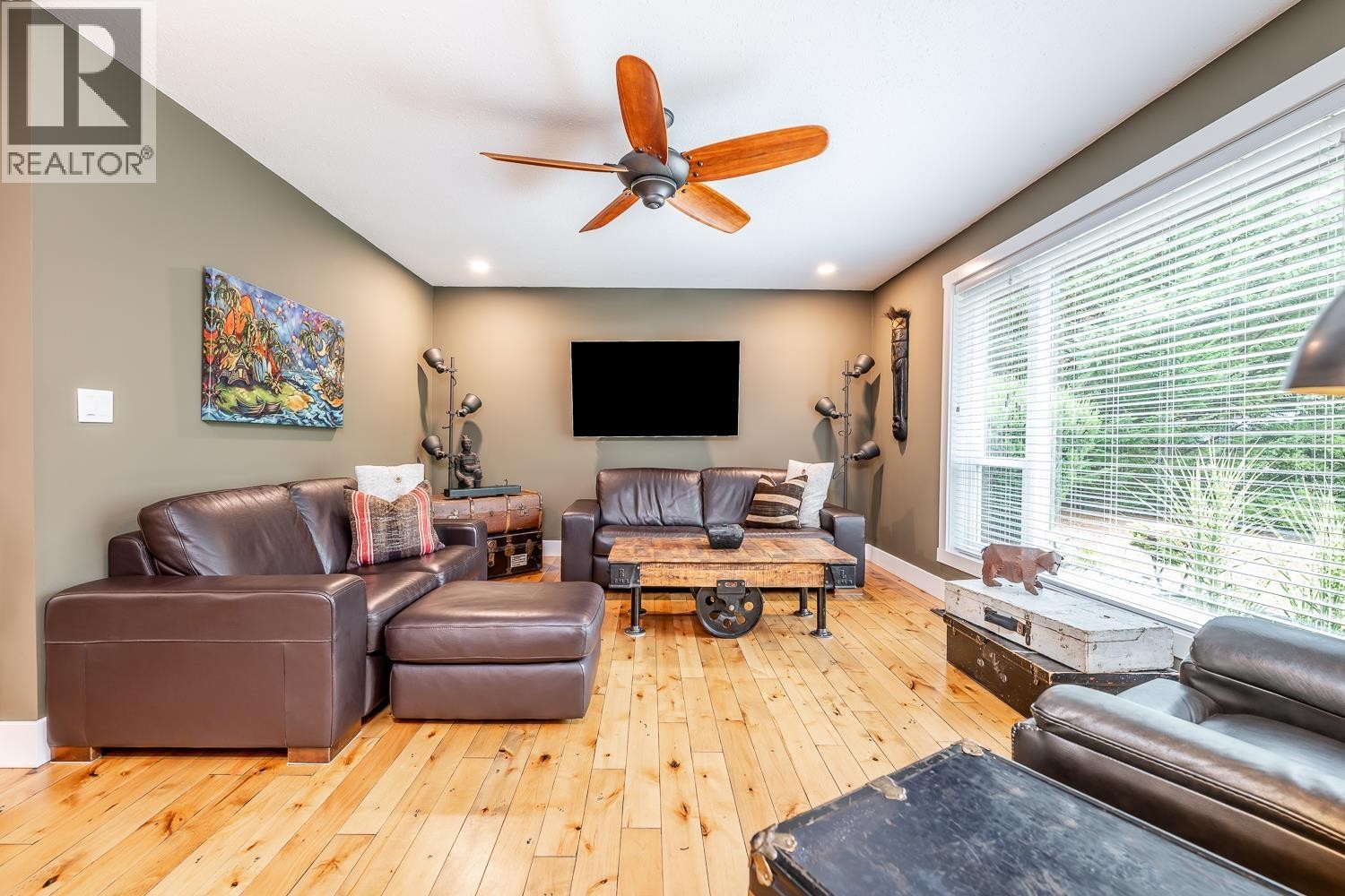 












40195 KINTYRE DRIVE

,
Squamish,




British Columbia
V0N1T0

